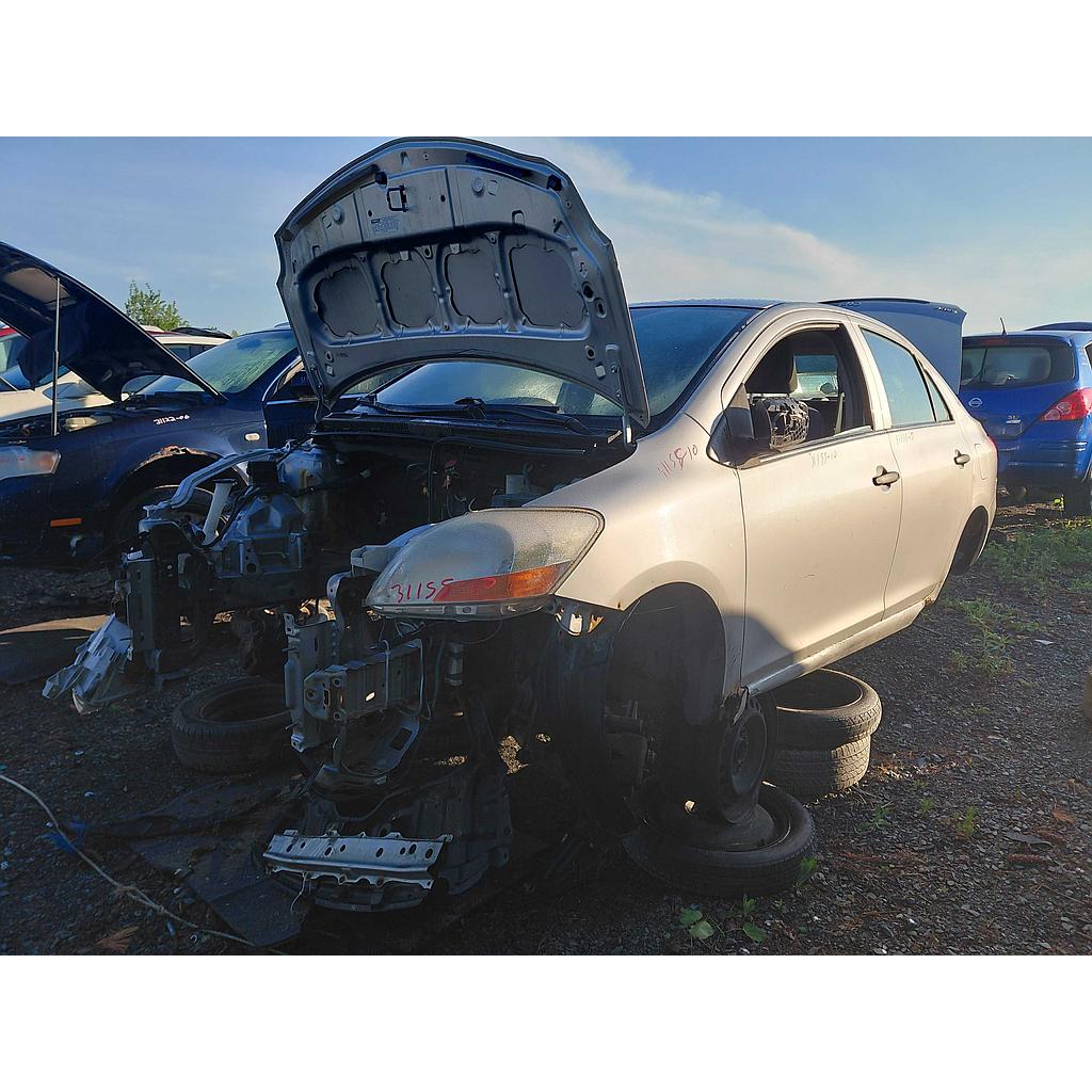 TOYOTA YARIS 2010