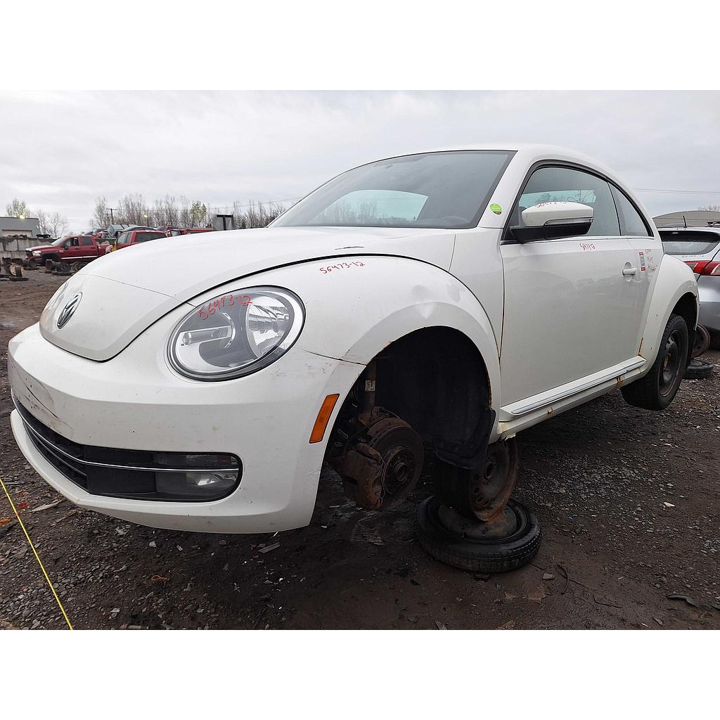 VOLKSWAGEN BEETLE 2012