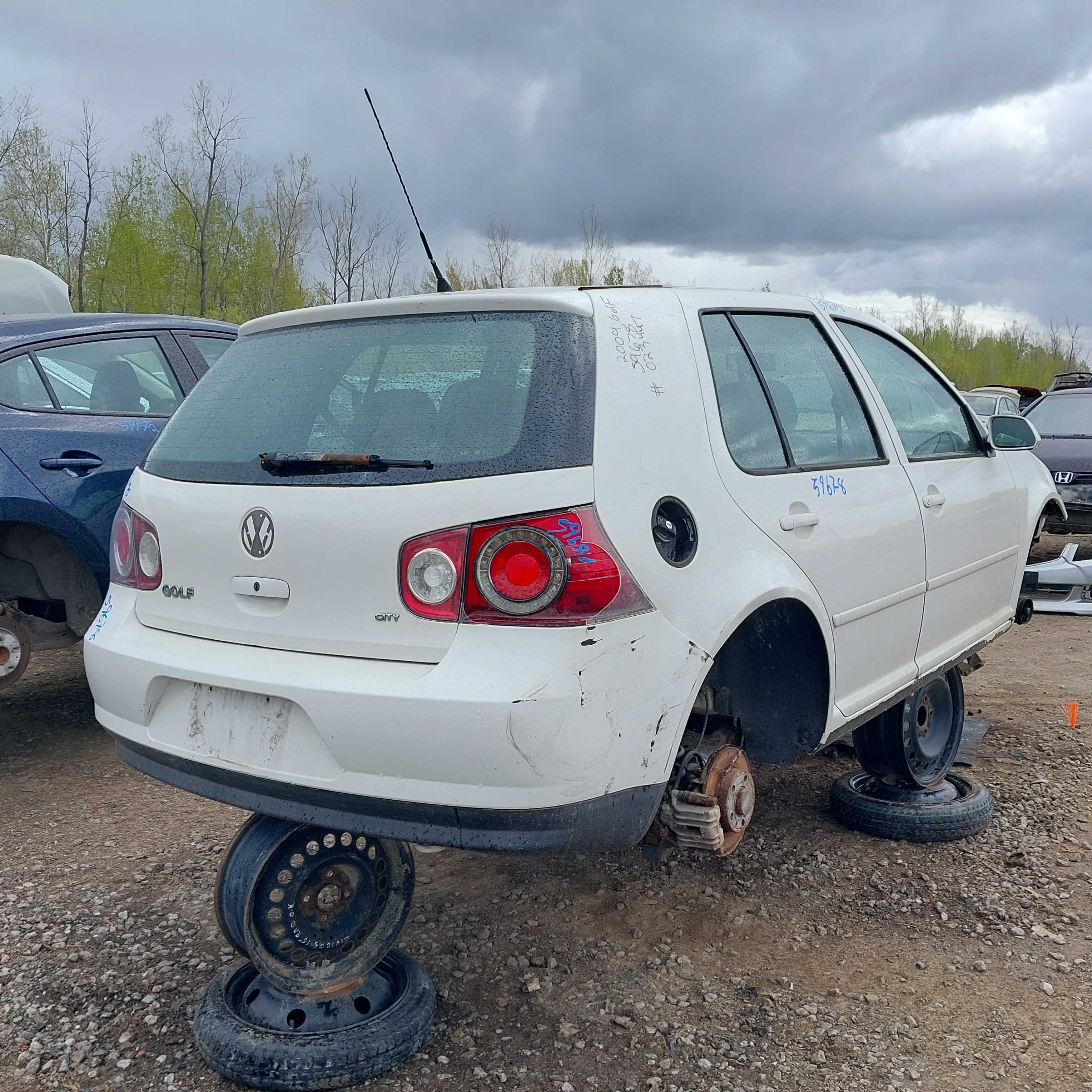 VOLKSWAGEN GOLF 2009