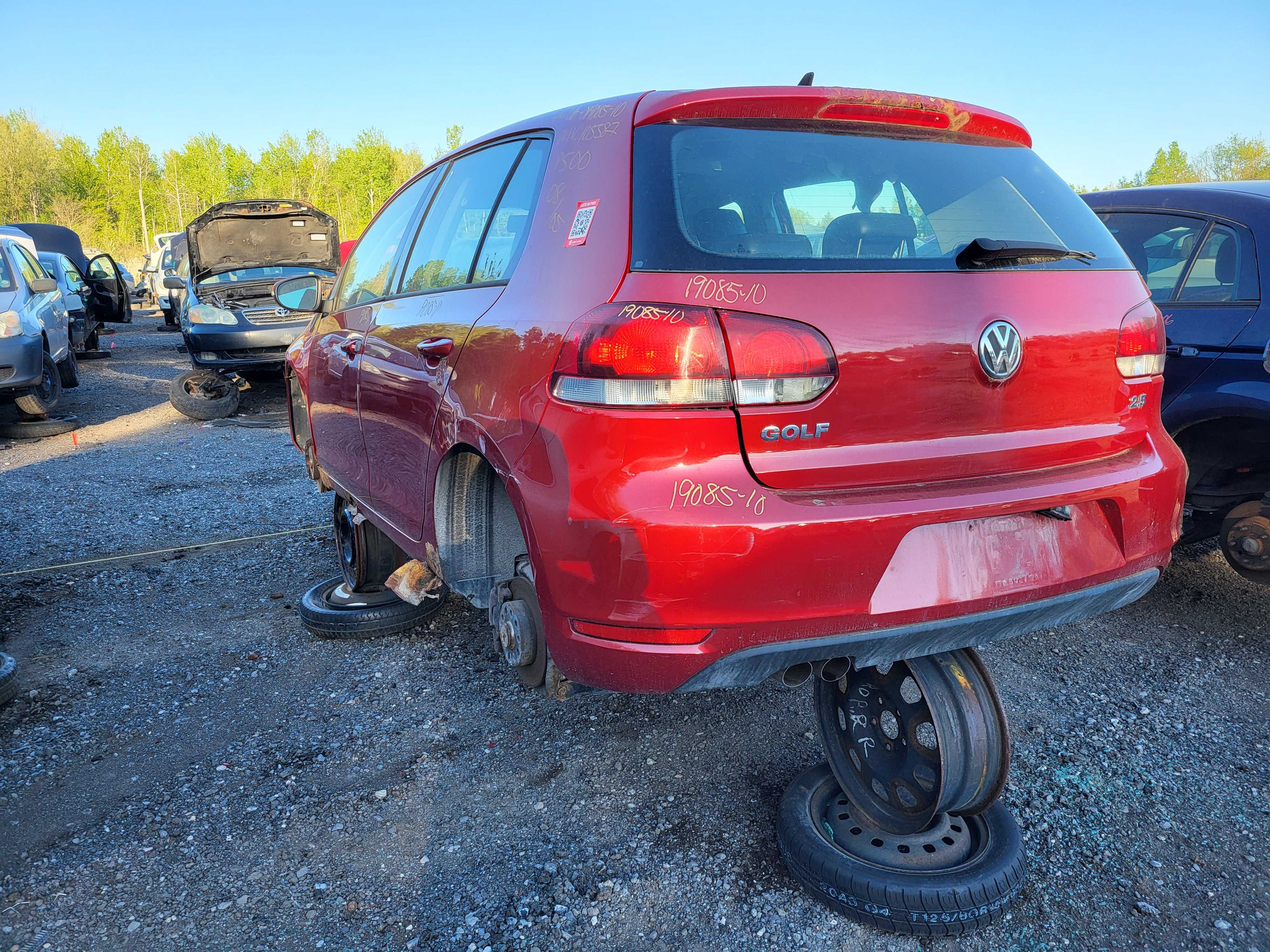 VOLKSWAGEN GOLF 2010