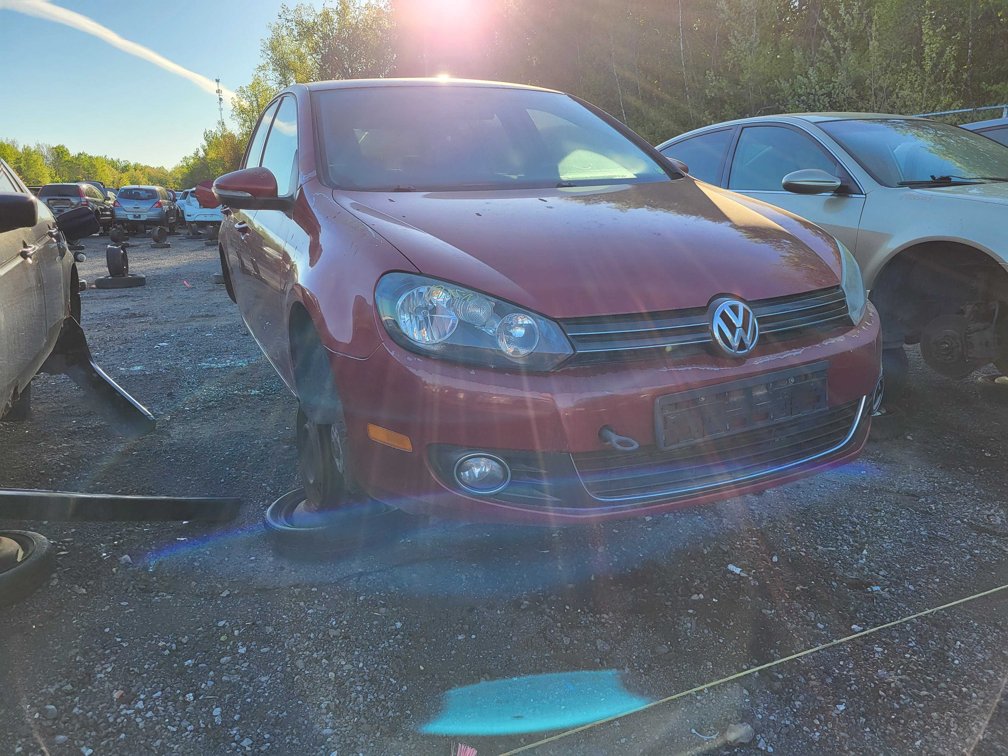 VOLKSWAGEN GOLF 2010