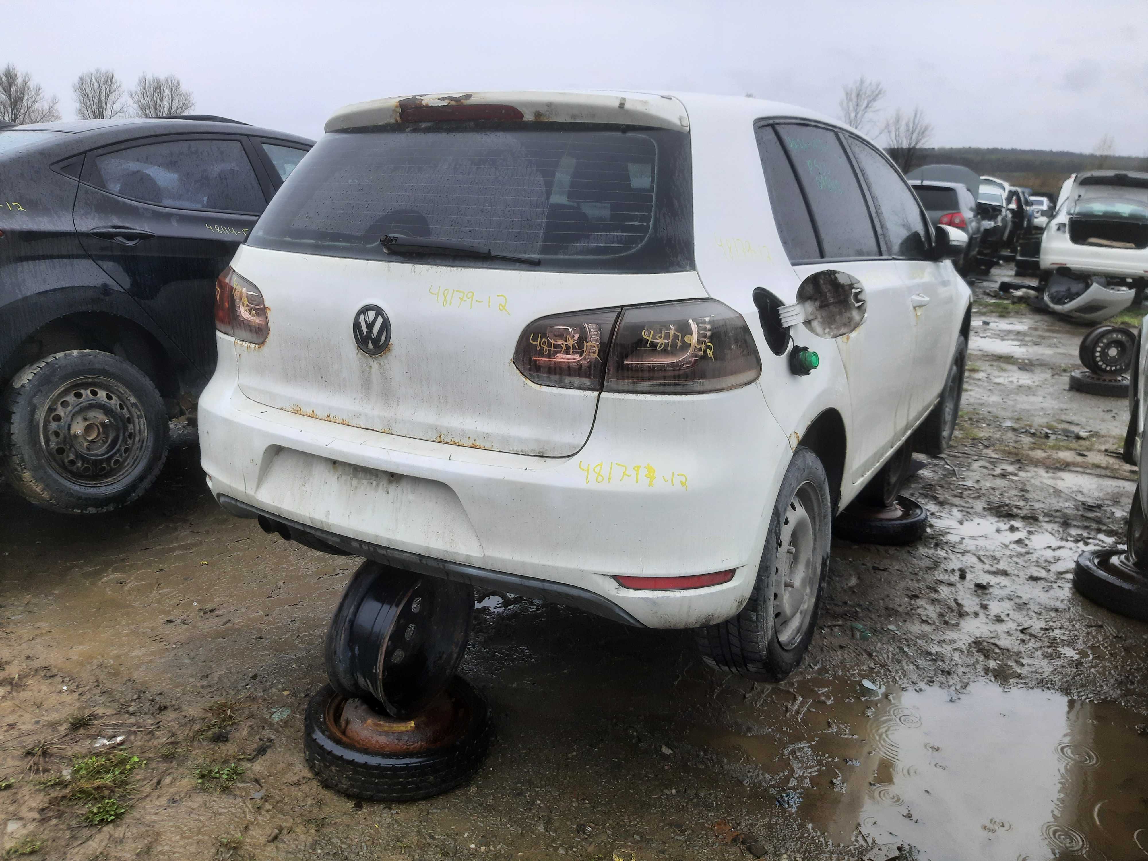 VOLKSWAGEN GOLF 2012