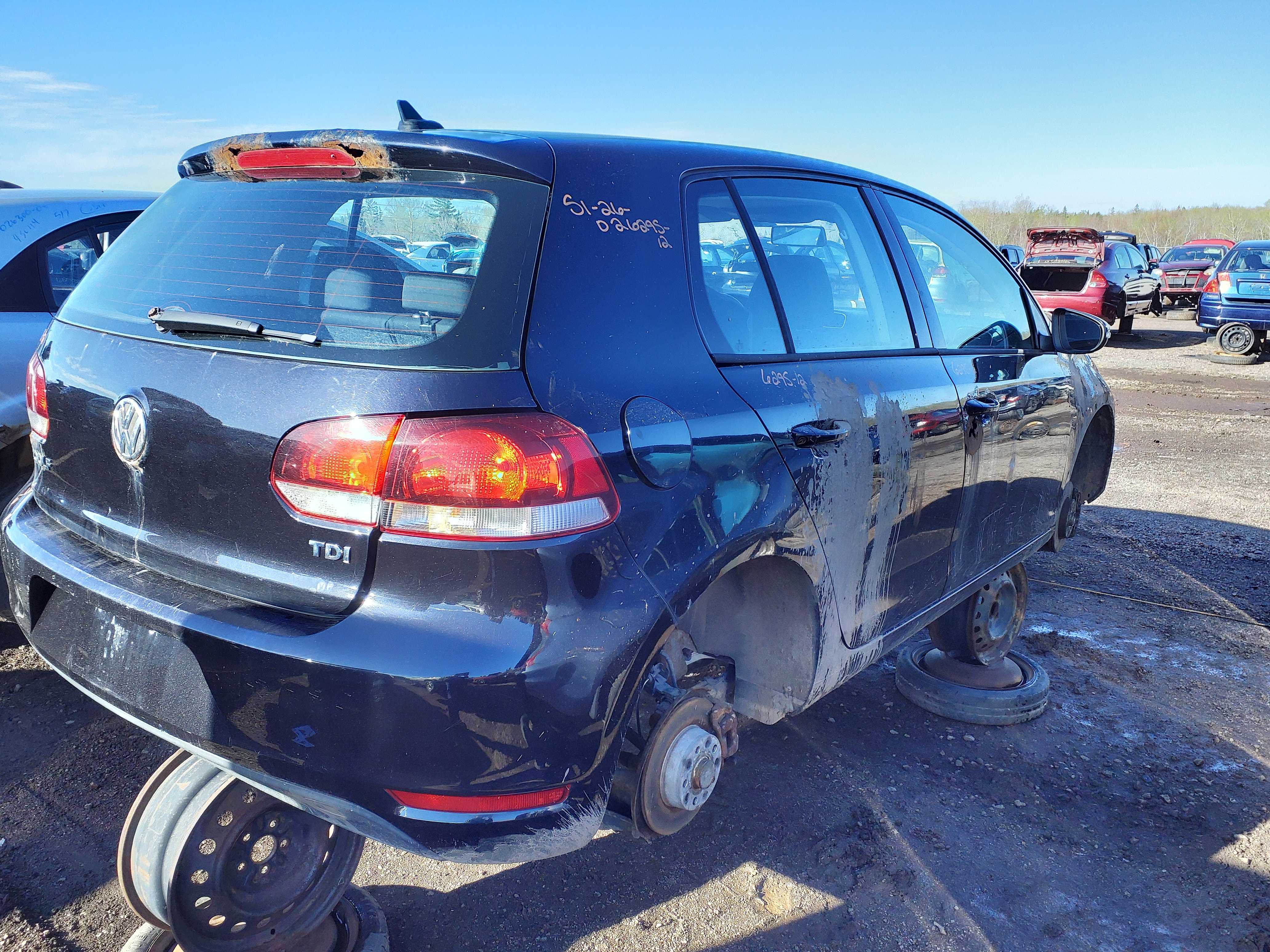 VOLKSWAGEN GOLF 2012
