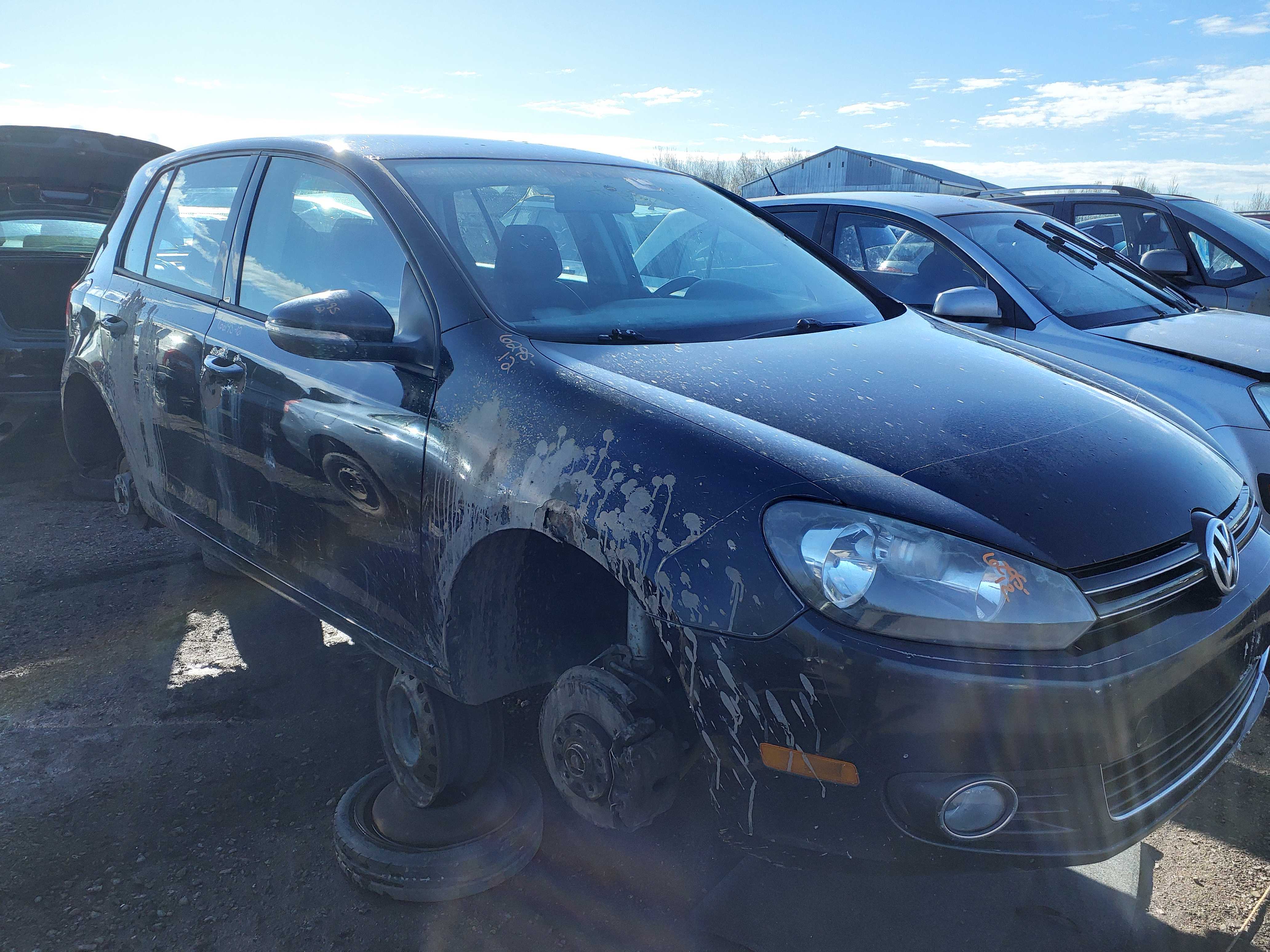 VOLKSWAGEN GOLF 2012