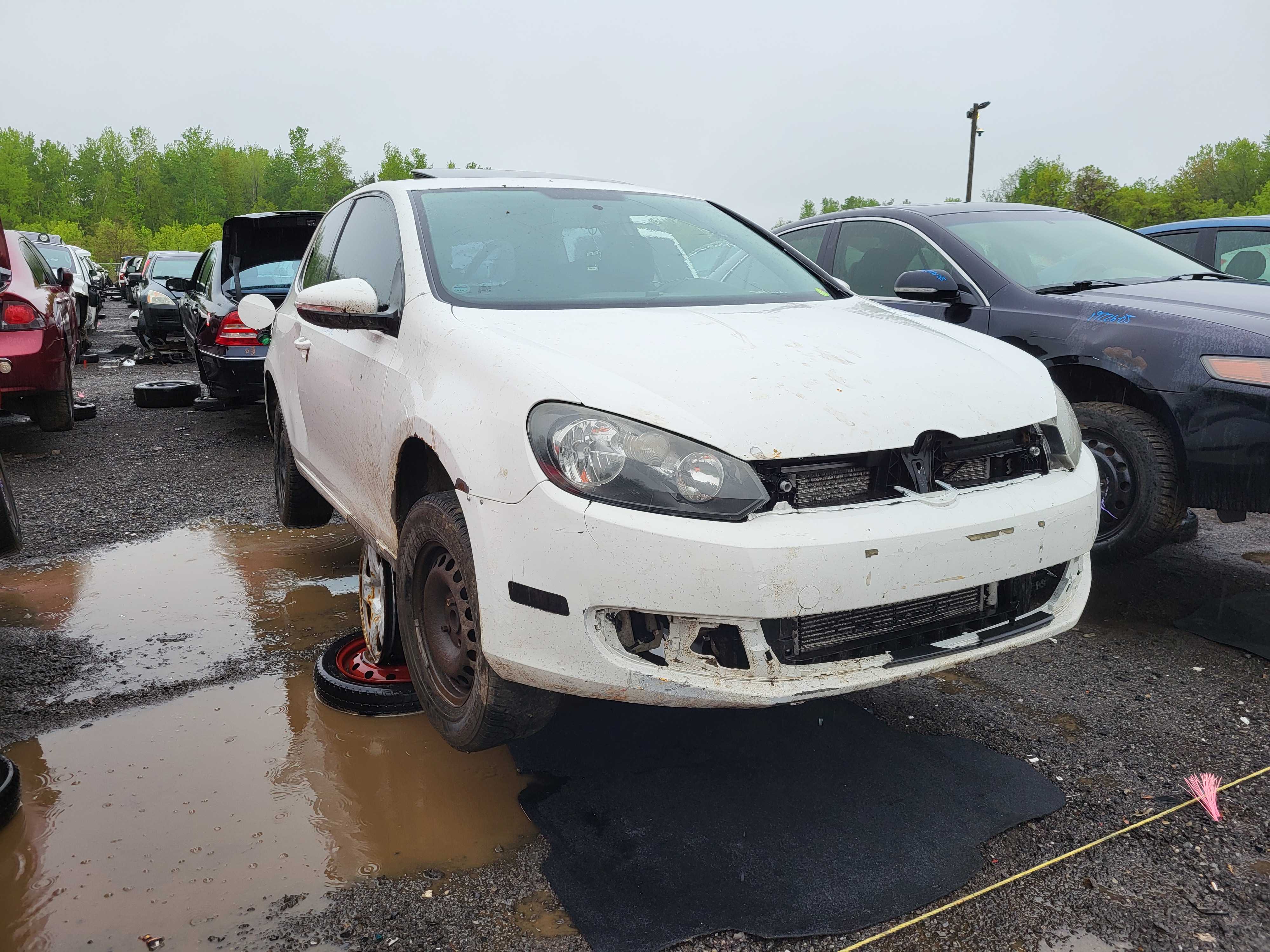 VOLKSWAGEN GOLF 2012