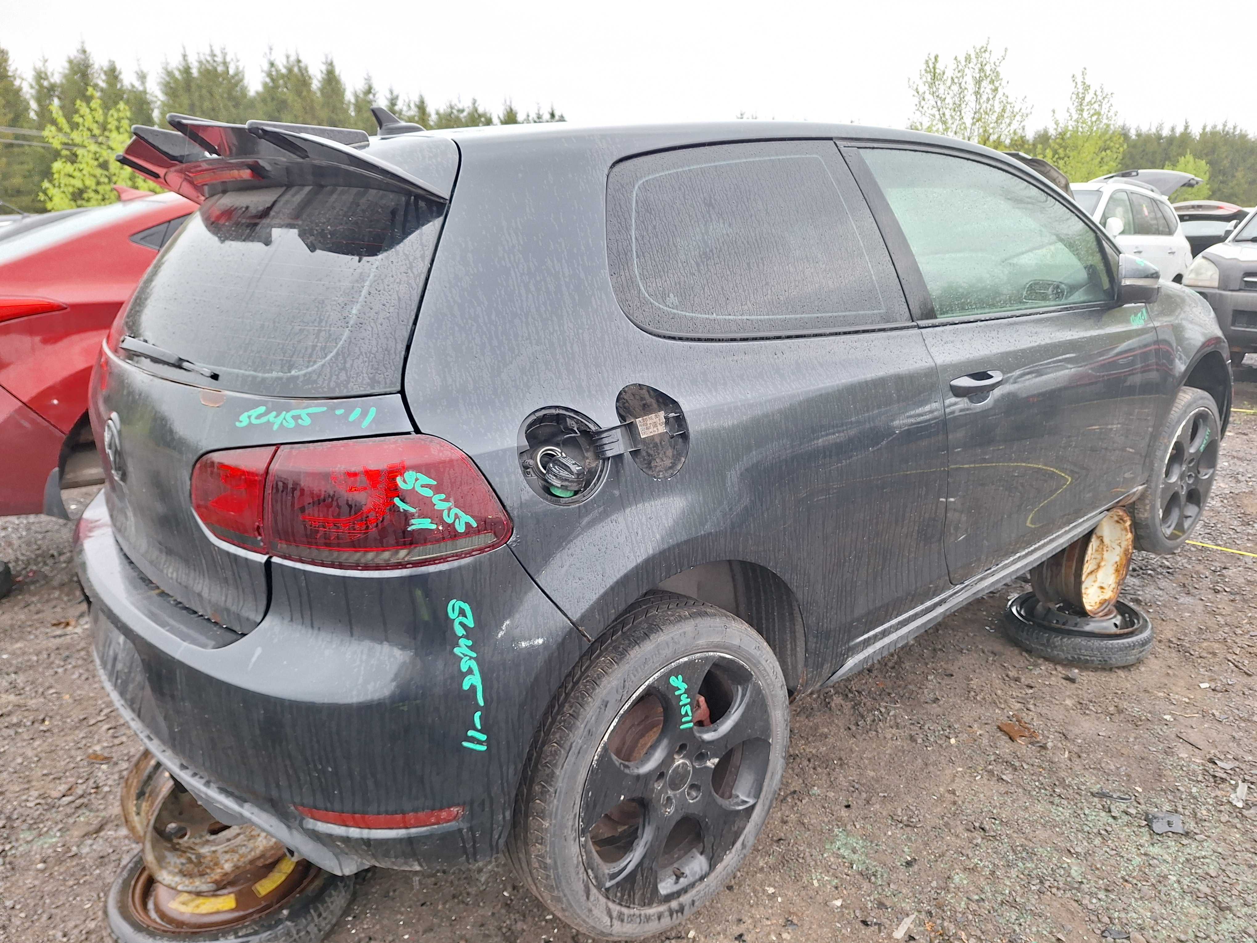 VOLKSWAGEN GTI 2011