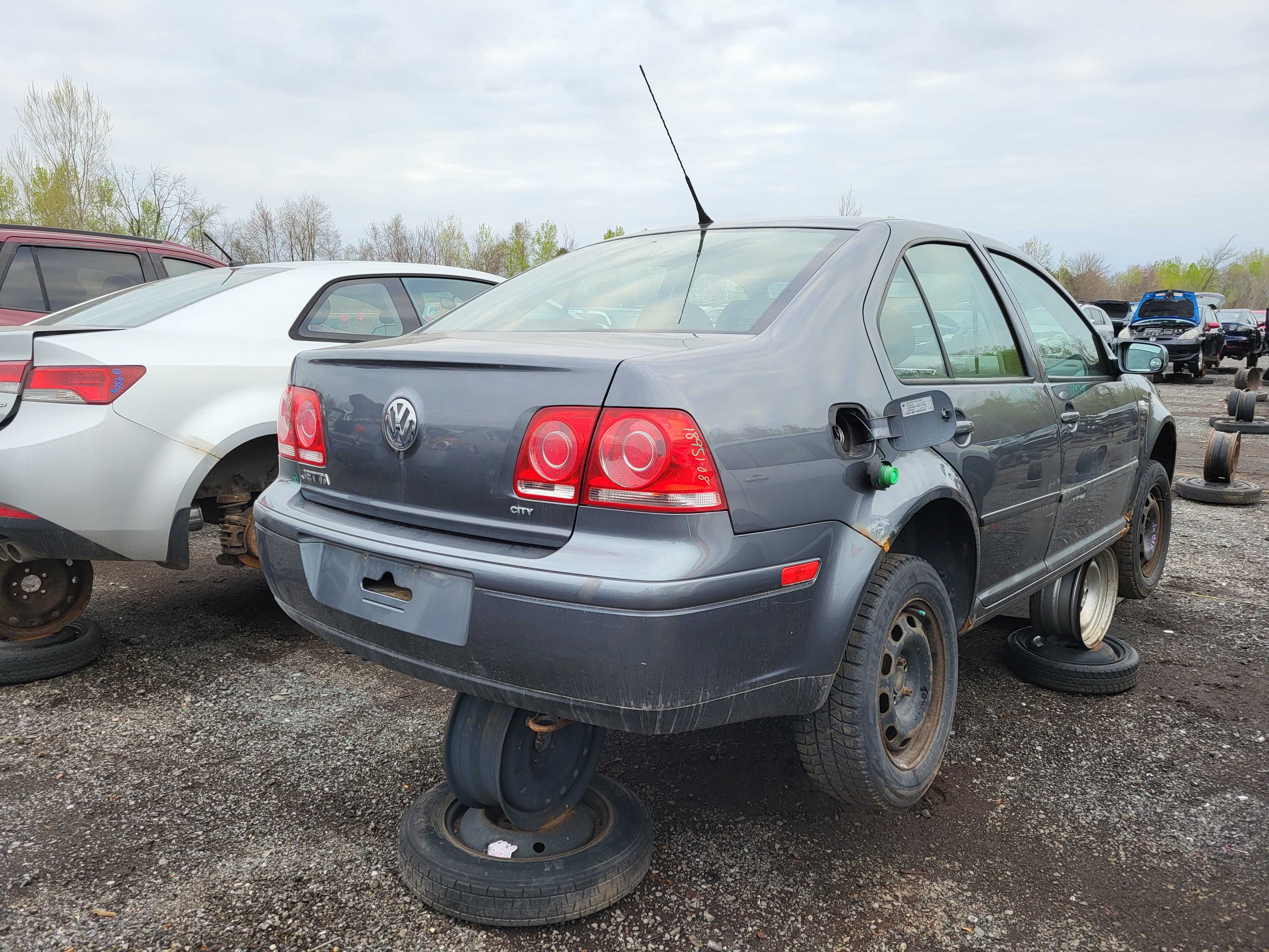 VOLKSWAGEN JETTA 2008