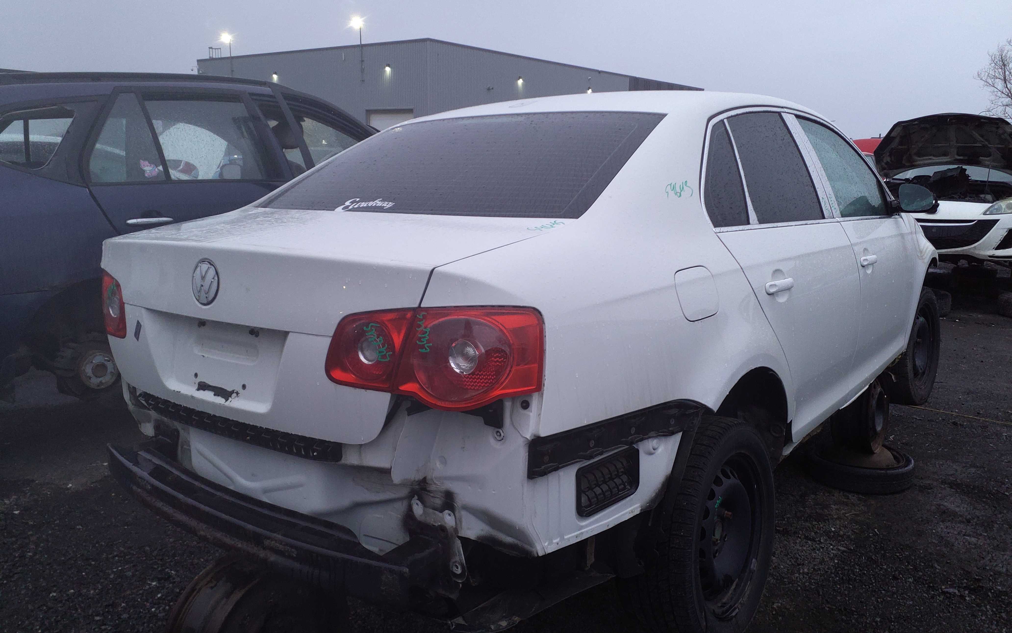 VOLKSWAGEN JETTA 2010