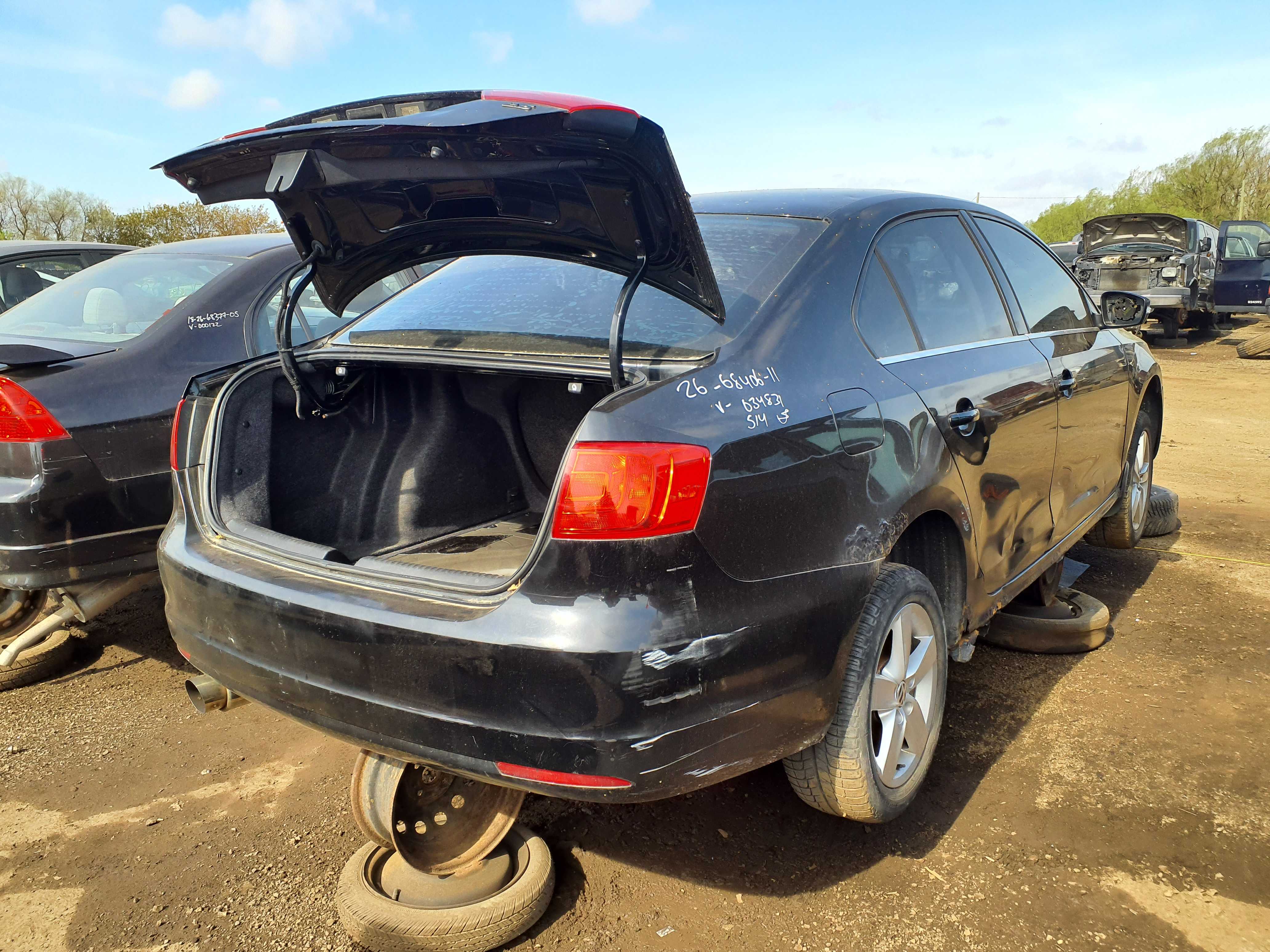 VOLKSWAGEN JETTA 2011