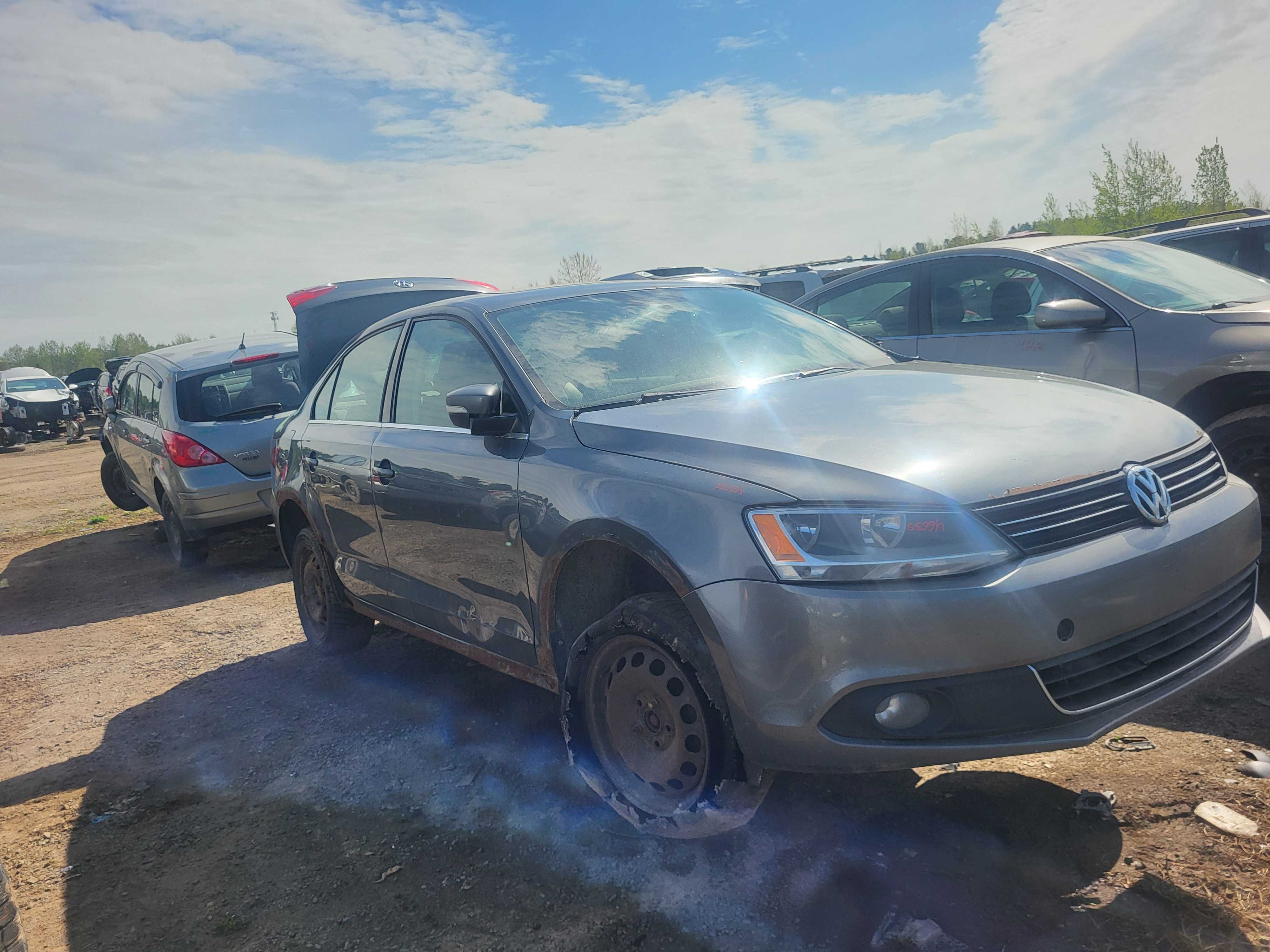 VOLKSWAGEN JETTA 2011