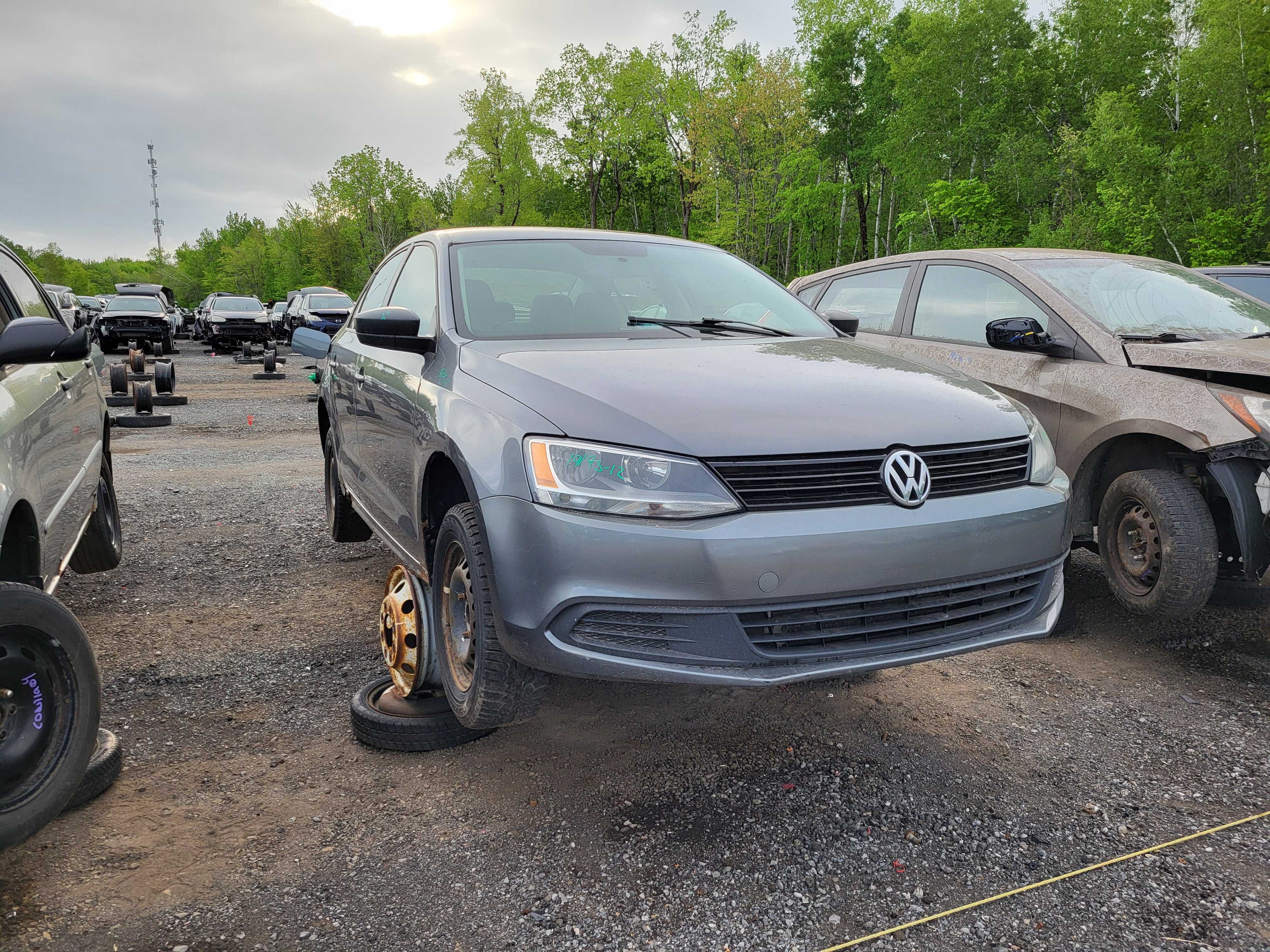 VOLKSWAGEN JETTA 2012