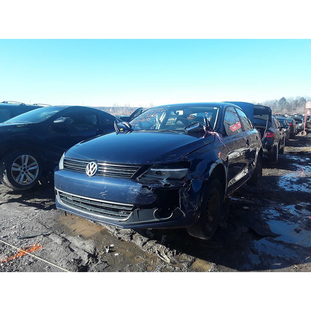 VOLKSWAGEN JETTA 2013