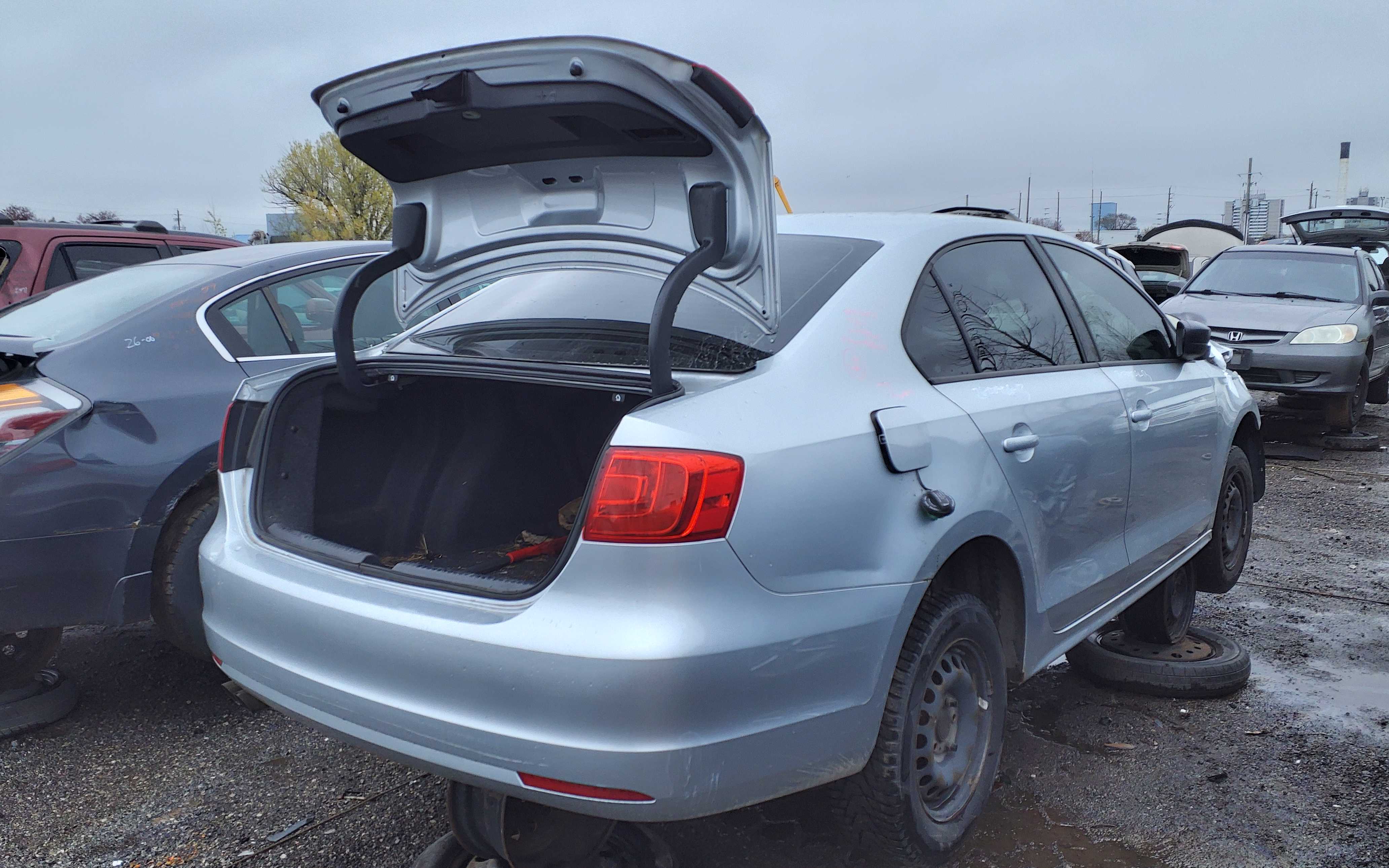 VOLKSWAGEN JETTA 2013