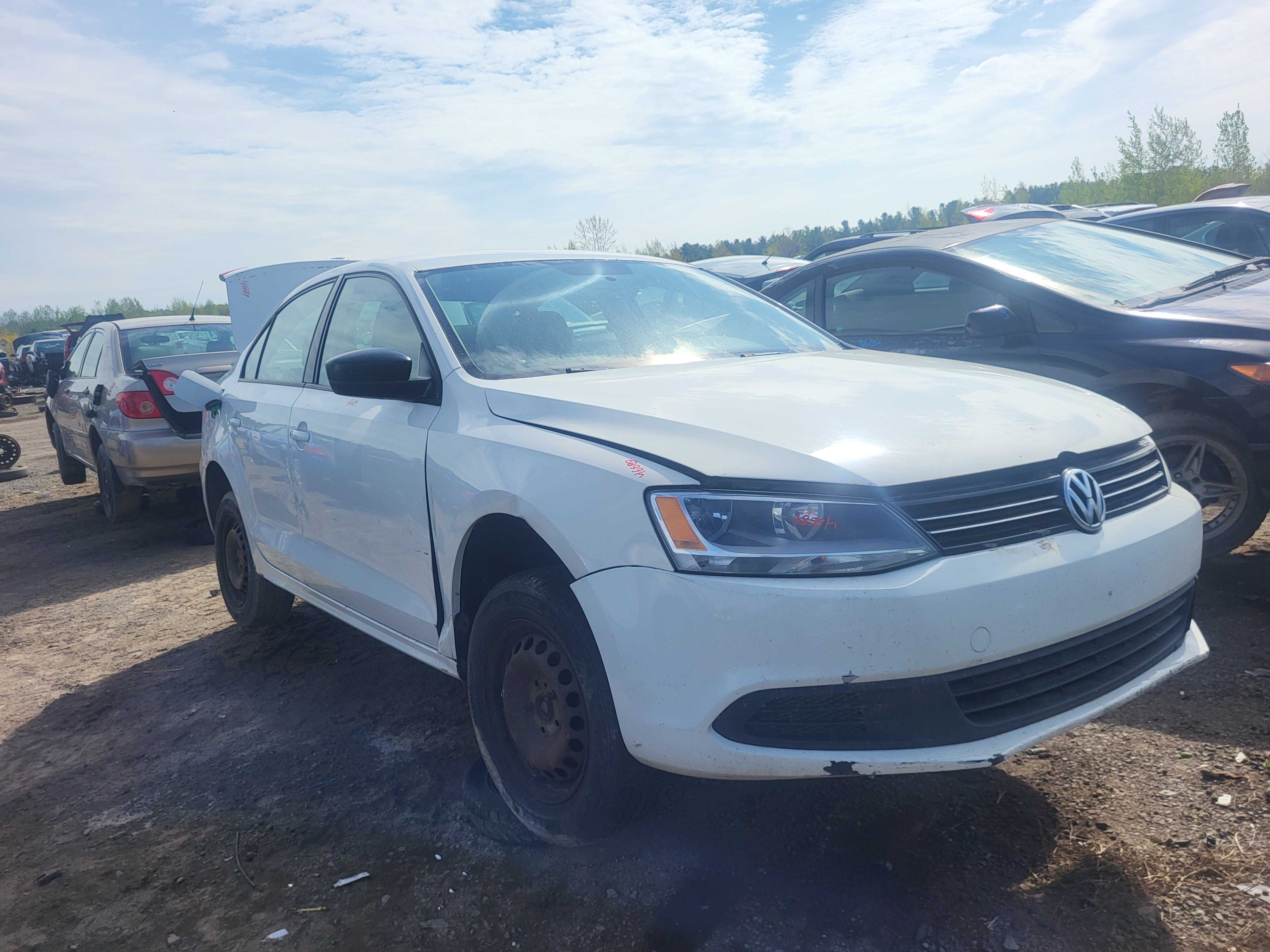 VOLKSWAGEN JETTA 2013