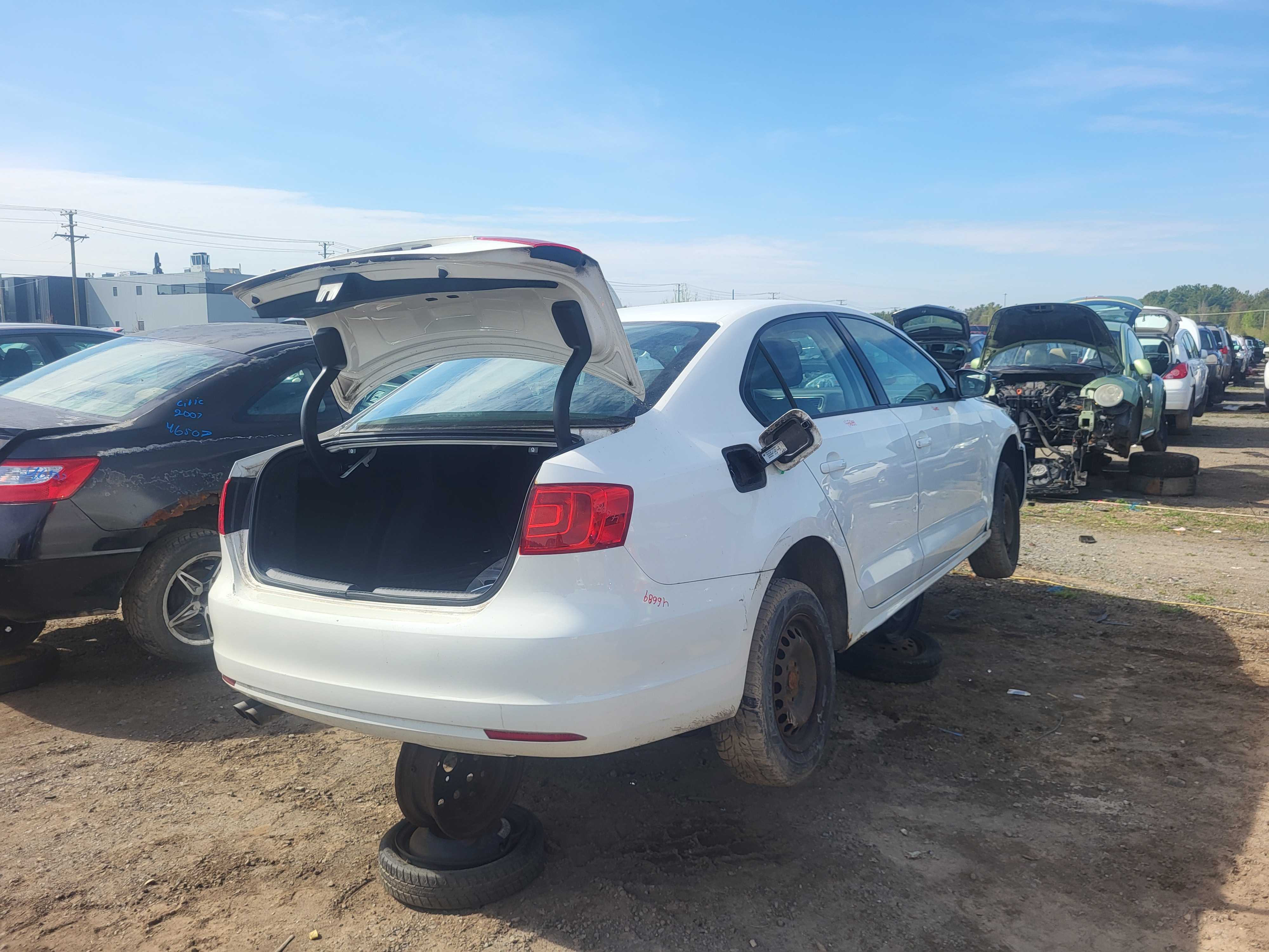 VOLKSWAGEN JETTA 2013