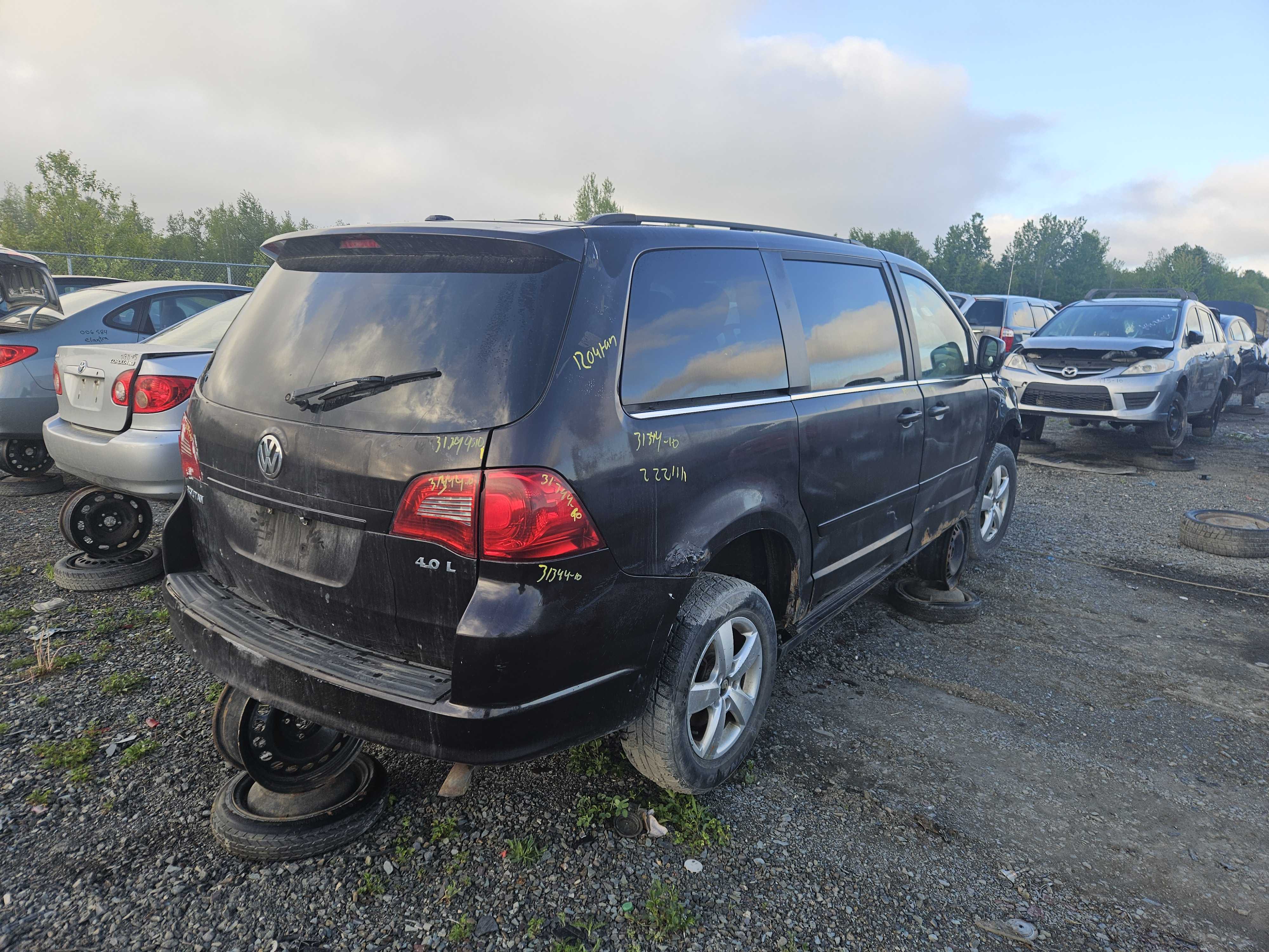 VOLKSWAGEN ROUTAN 2010