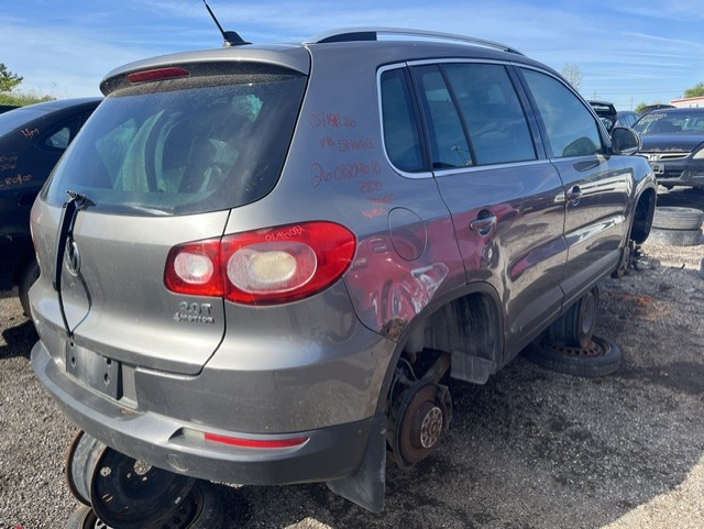 VOLKSWAGEN TIGUAN 2010