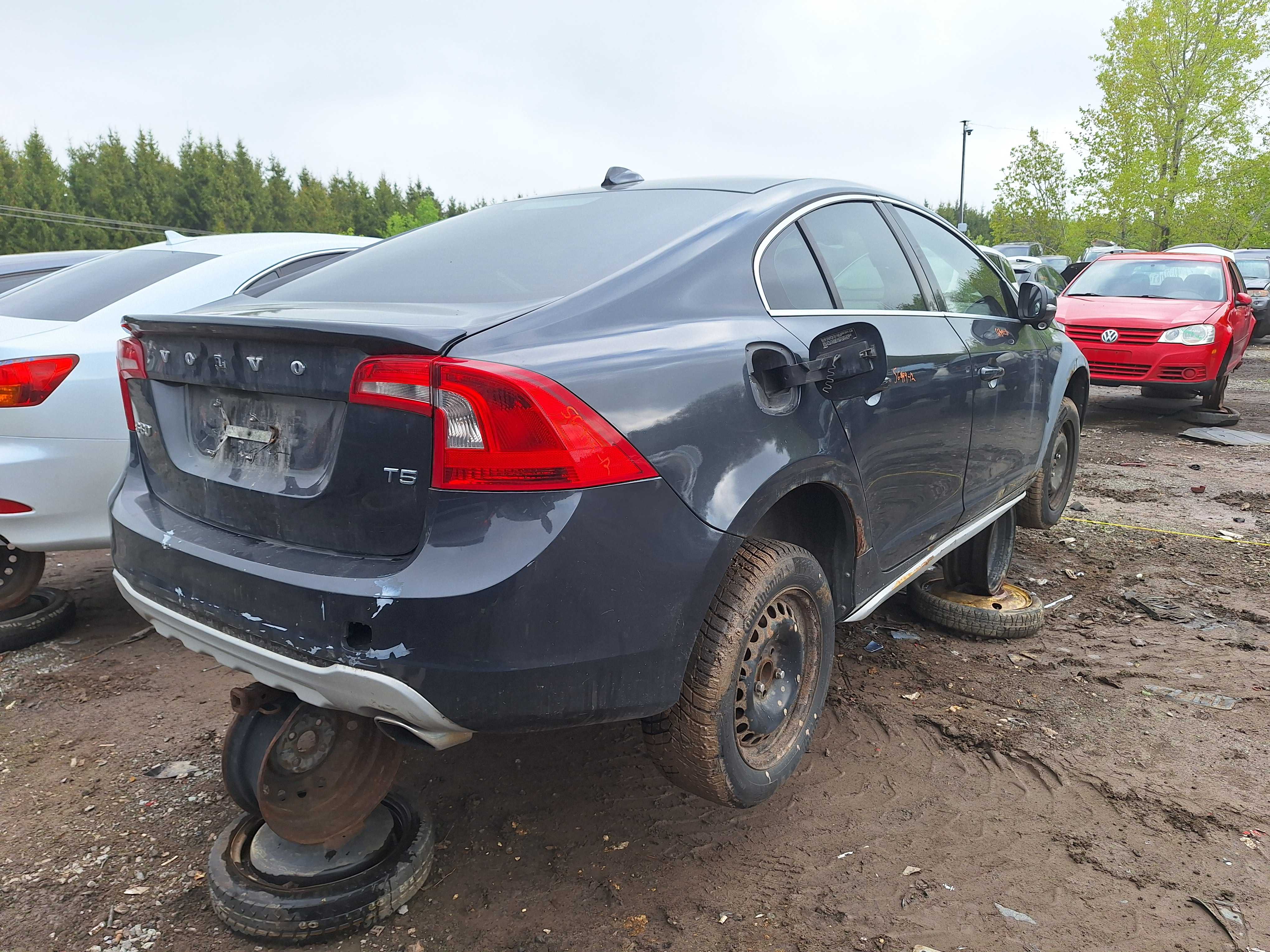 VOLVO S60 2012