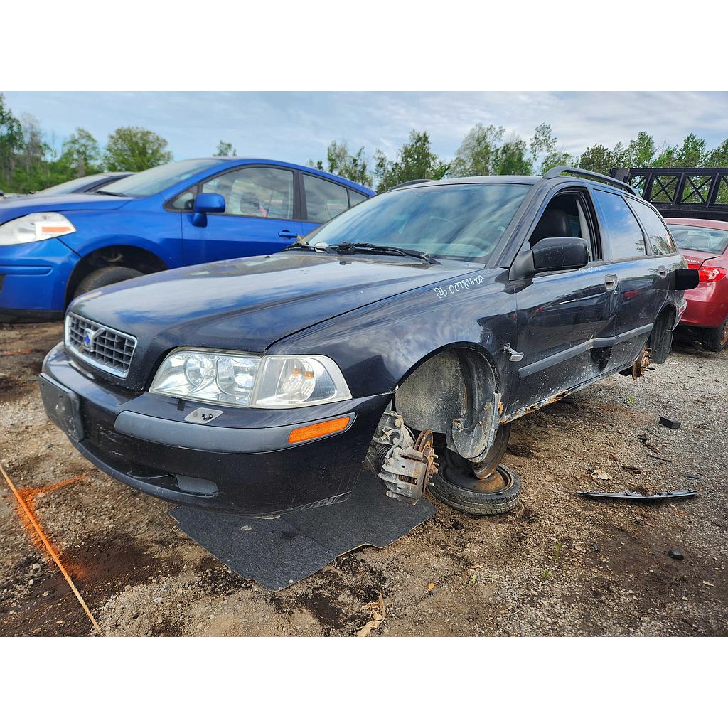 VOLVO V40 2002