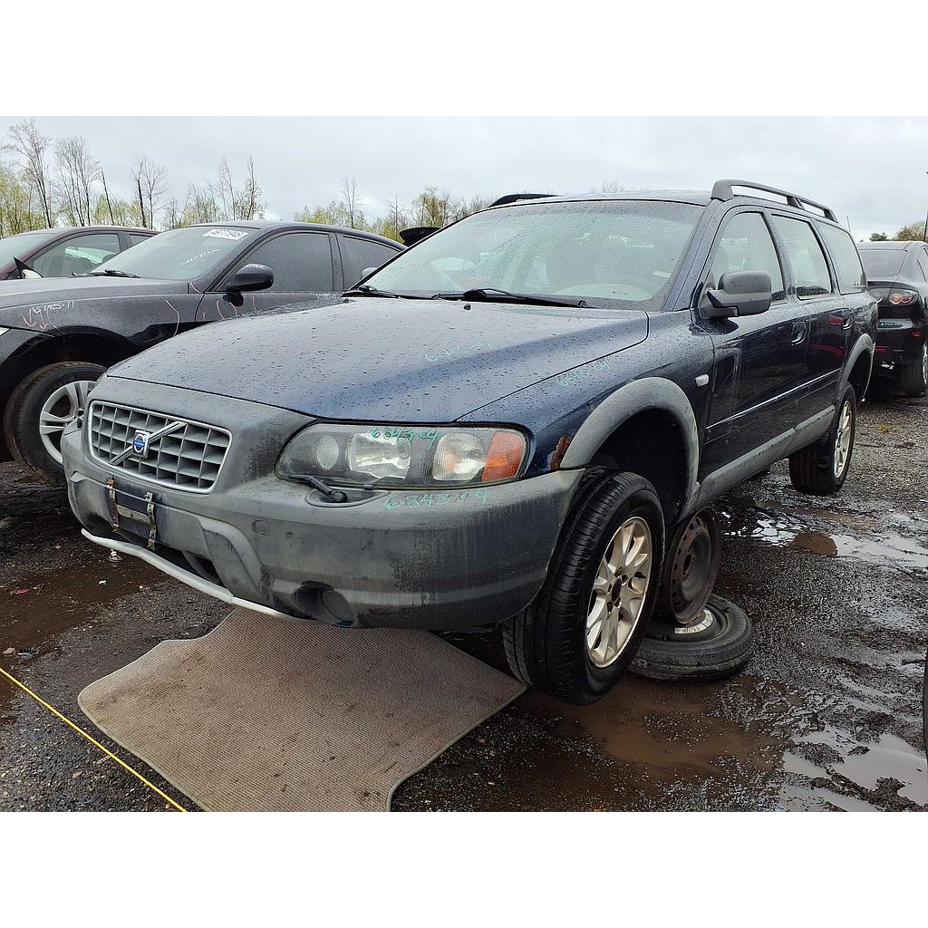 VOLVO V70 2004