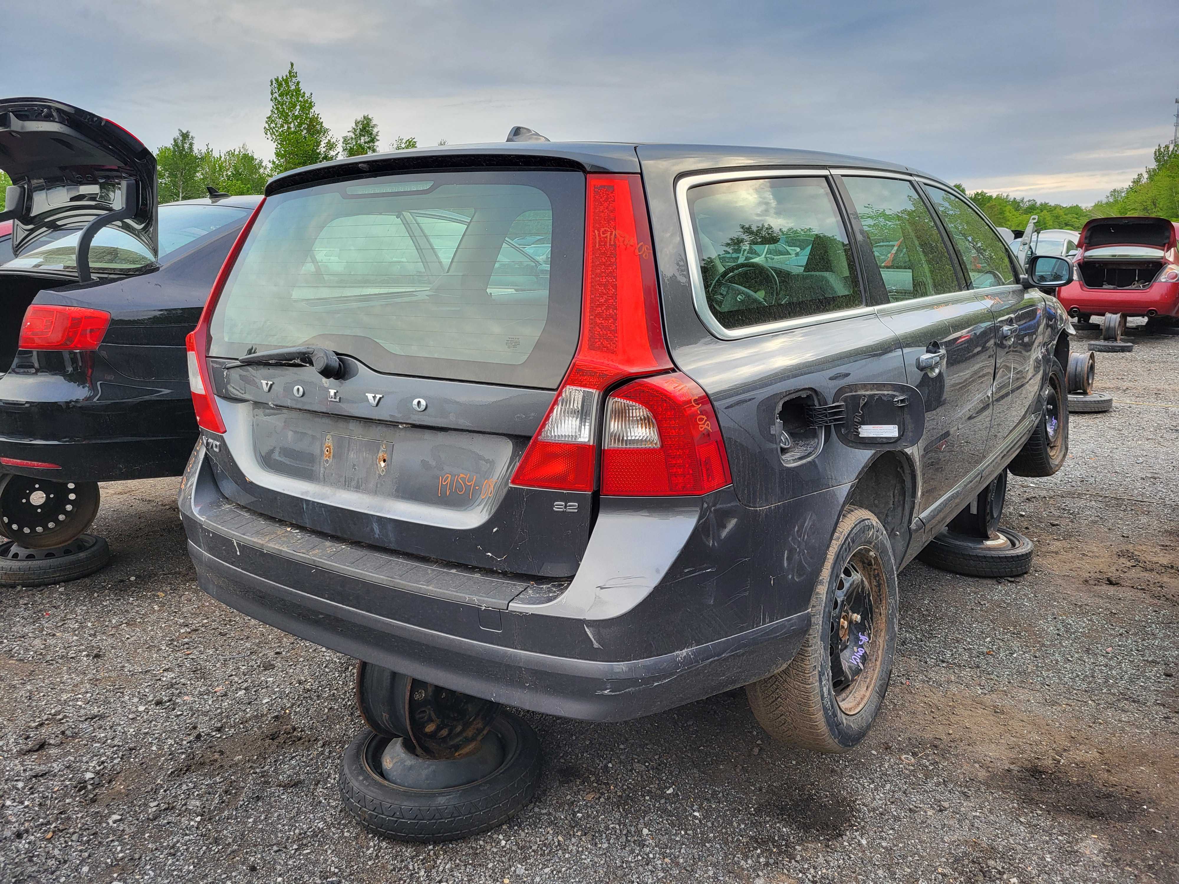 VOLVO V70 2008