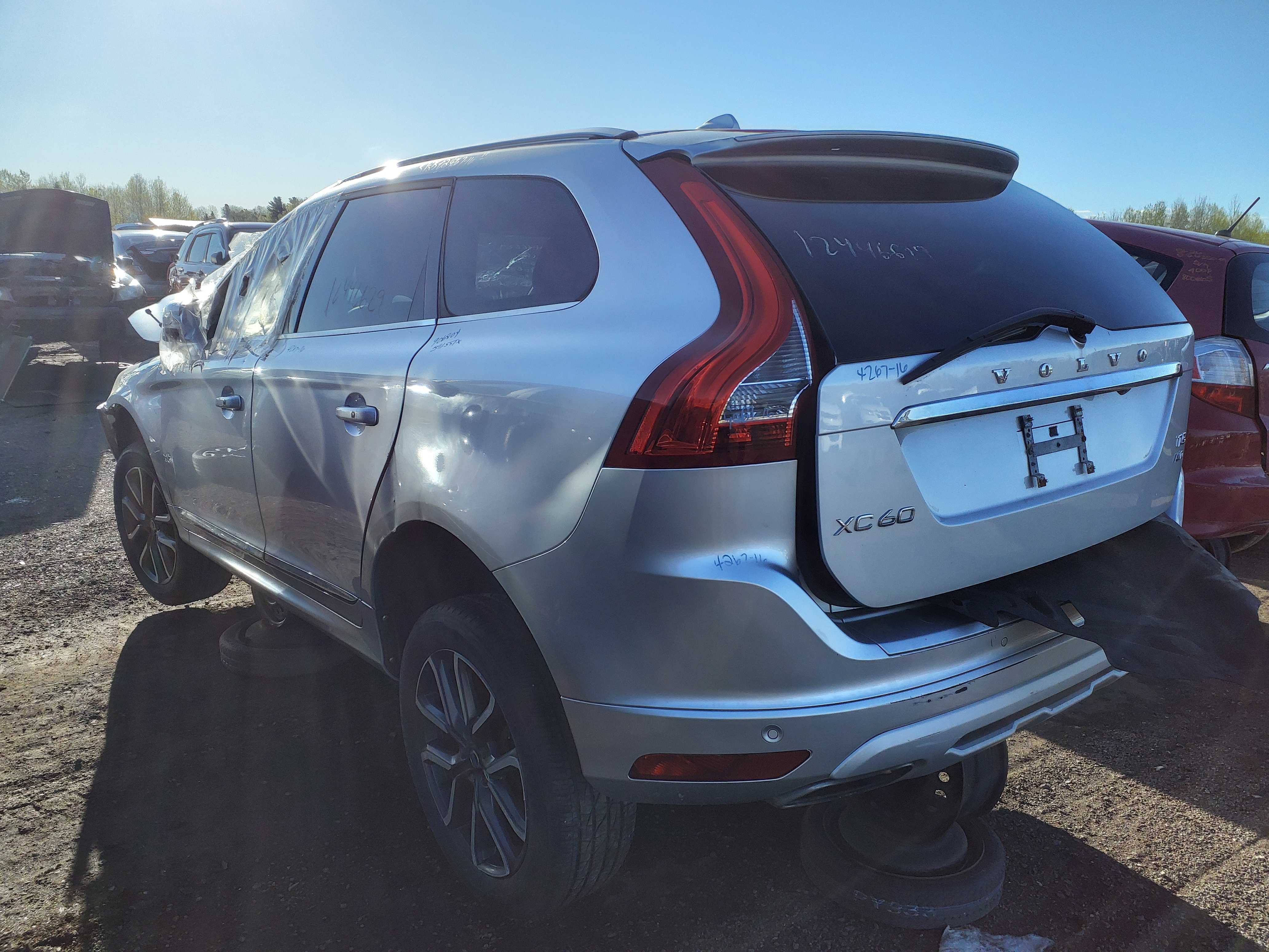 VOLVO XC60 2016