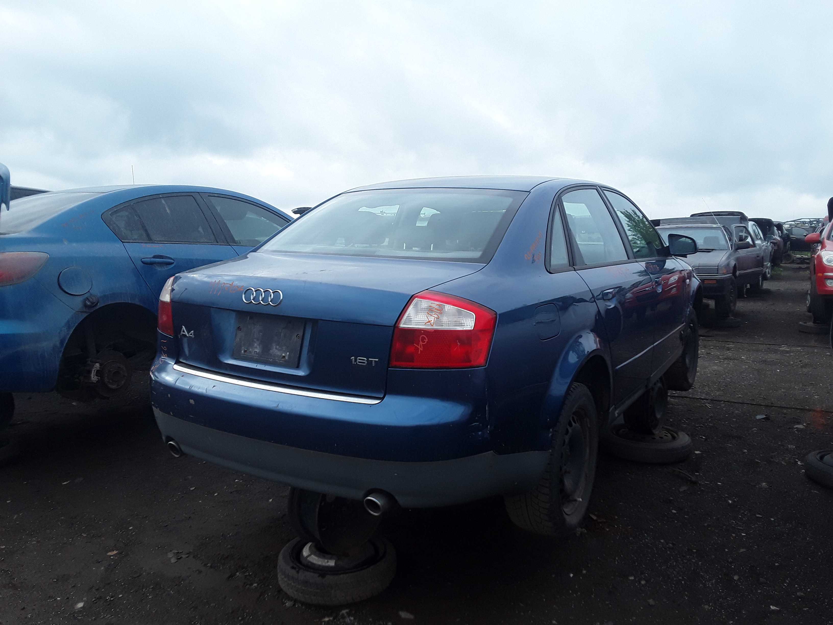 AUDI A4 2004