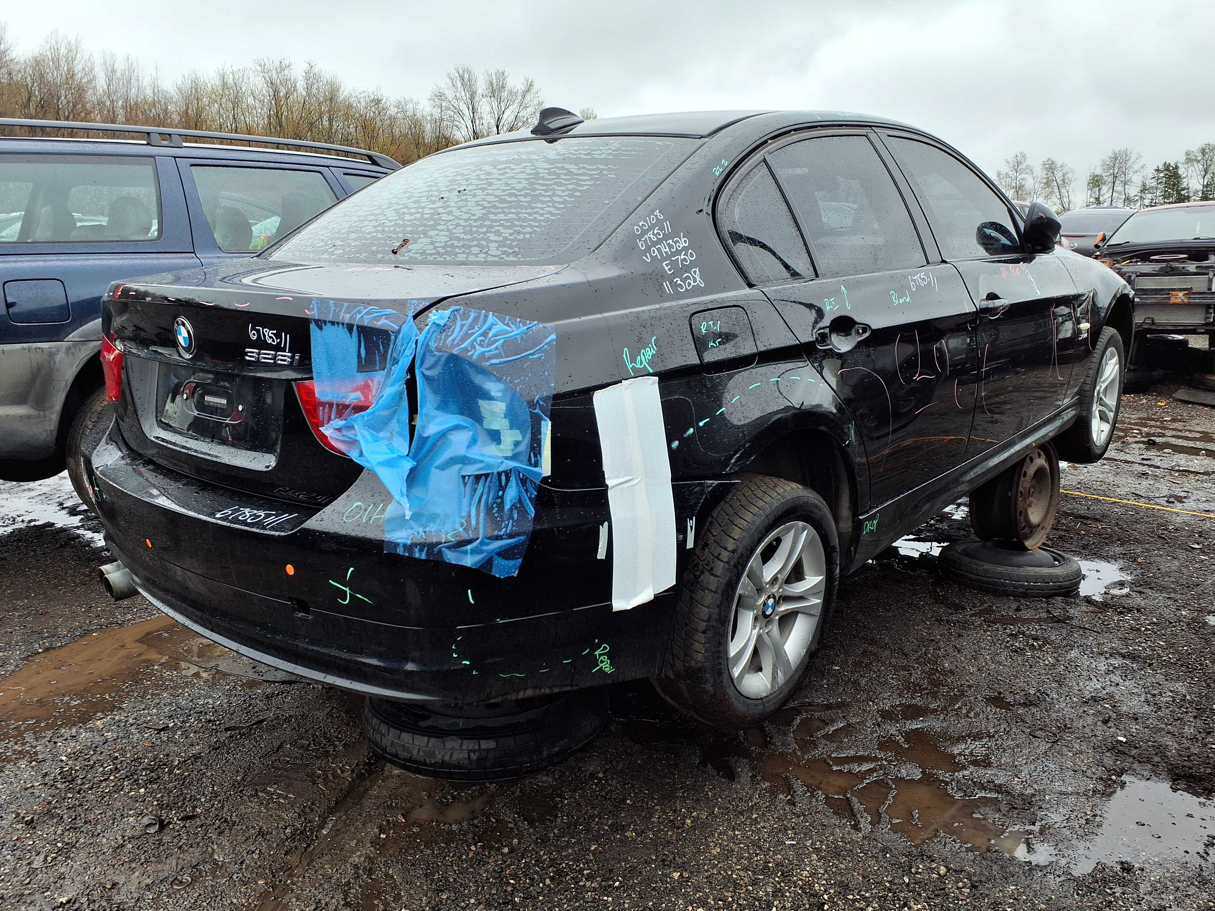 BMW 328 2011