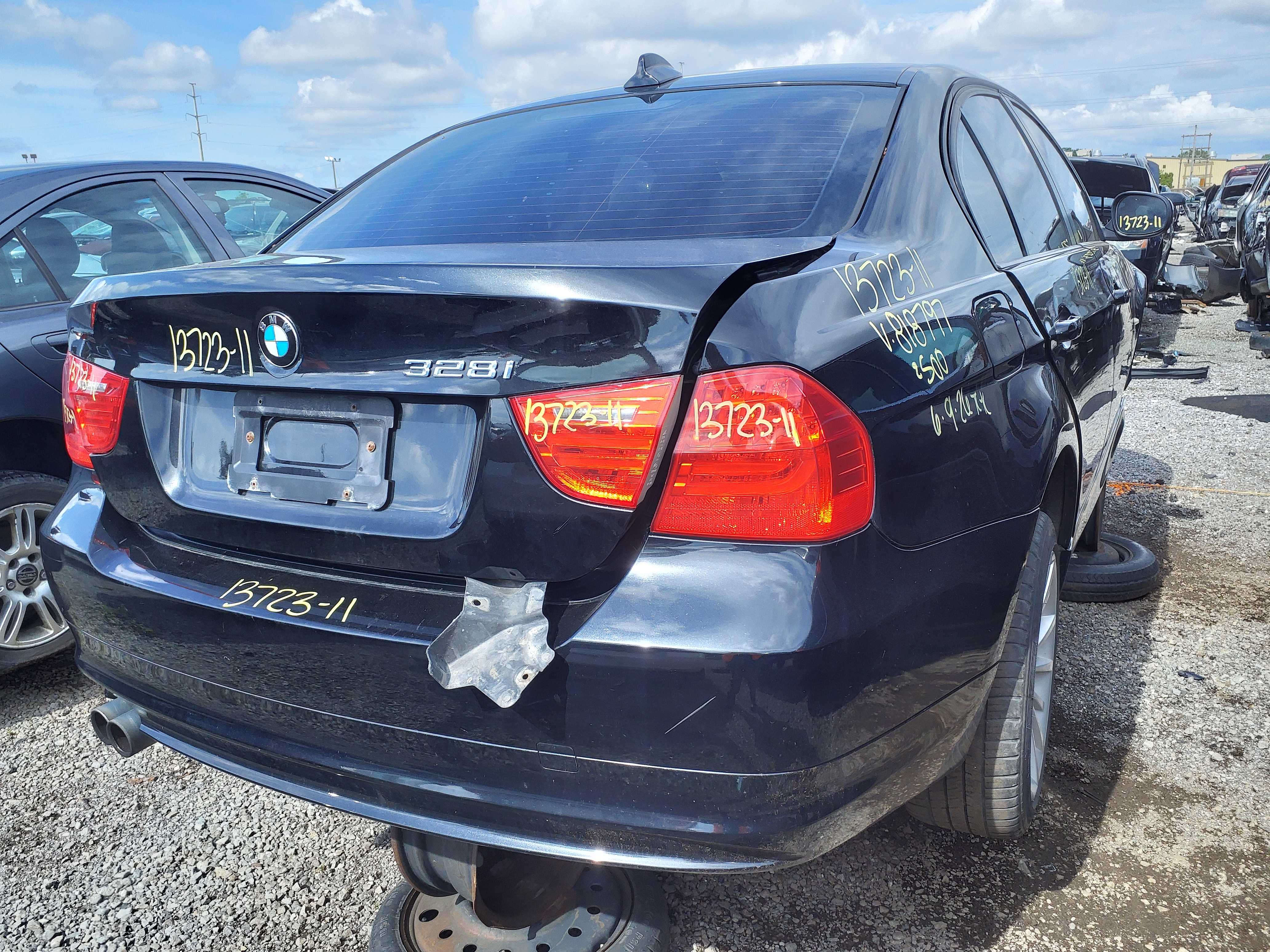 BMW 328 2011