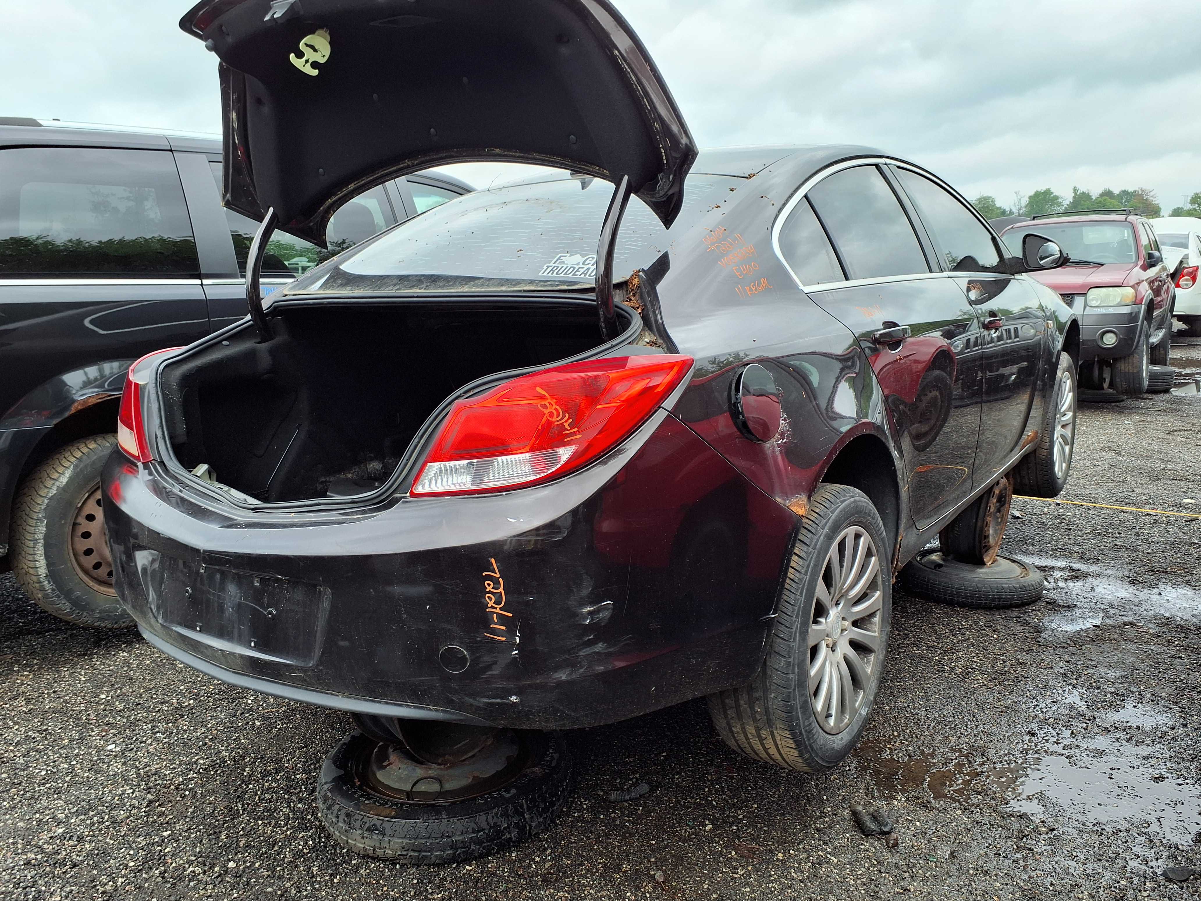 BUICK REGAL 2011