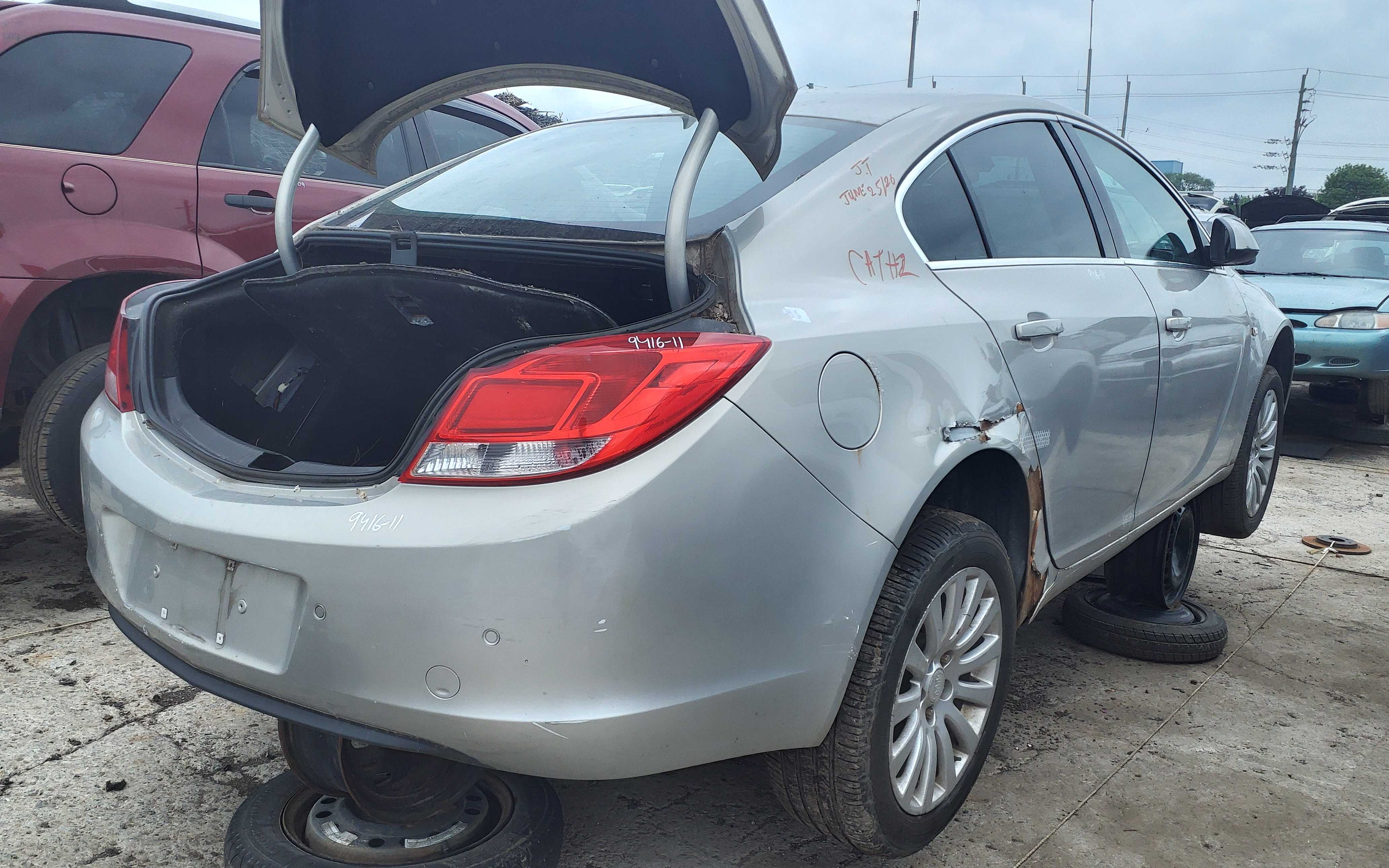 BUICK REGAL 2011