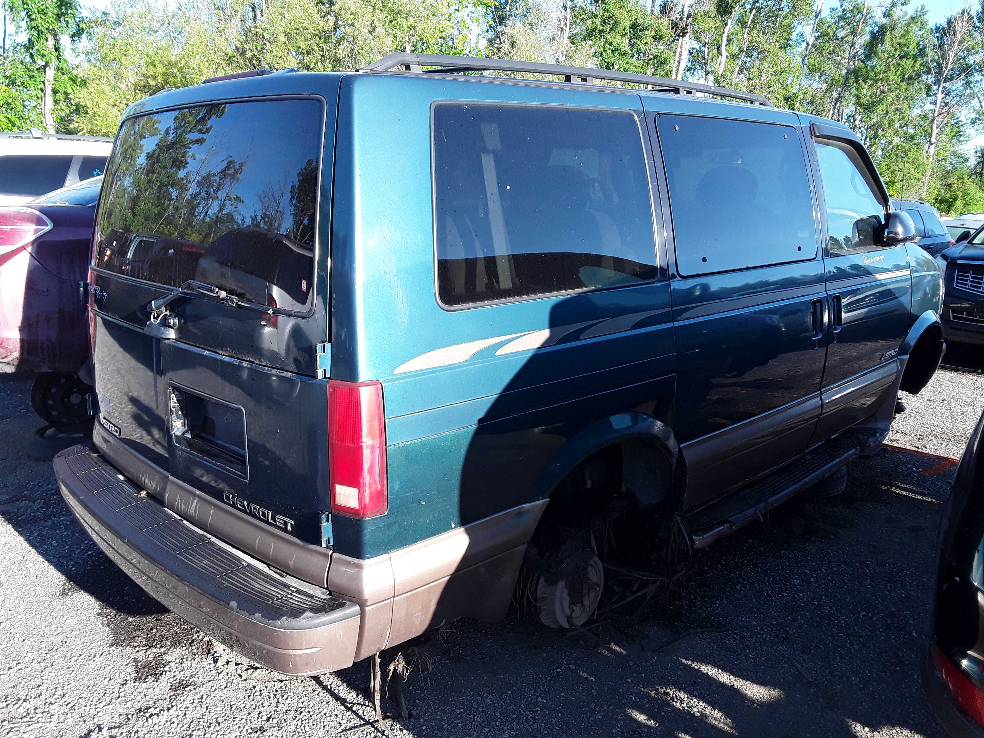 CHEVROLET ASTRO 1999