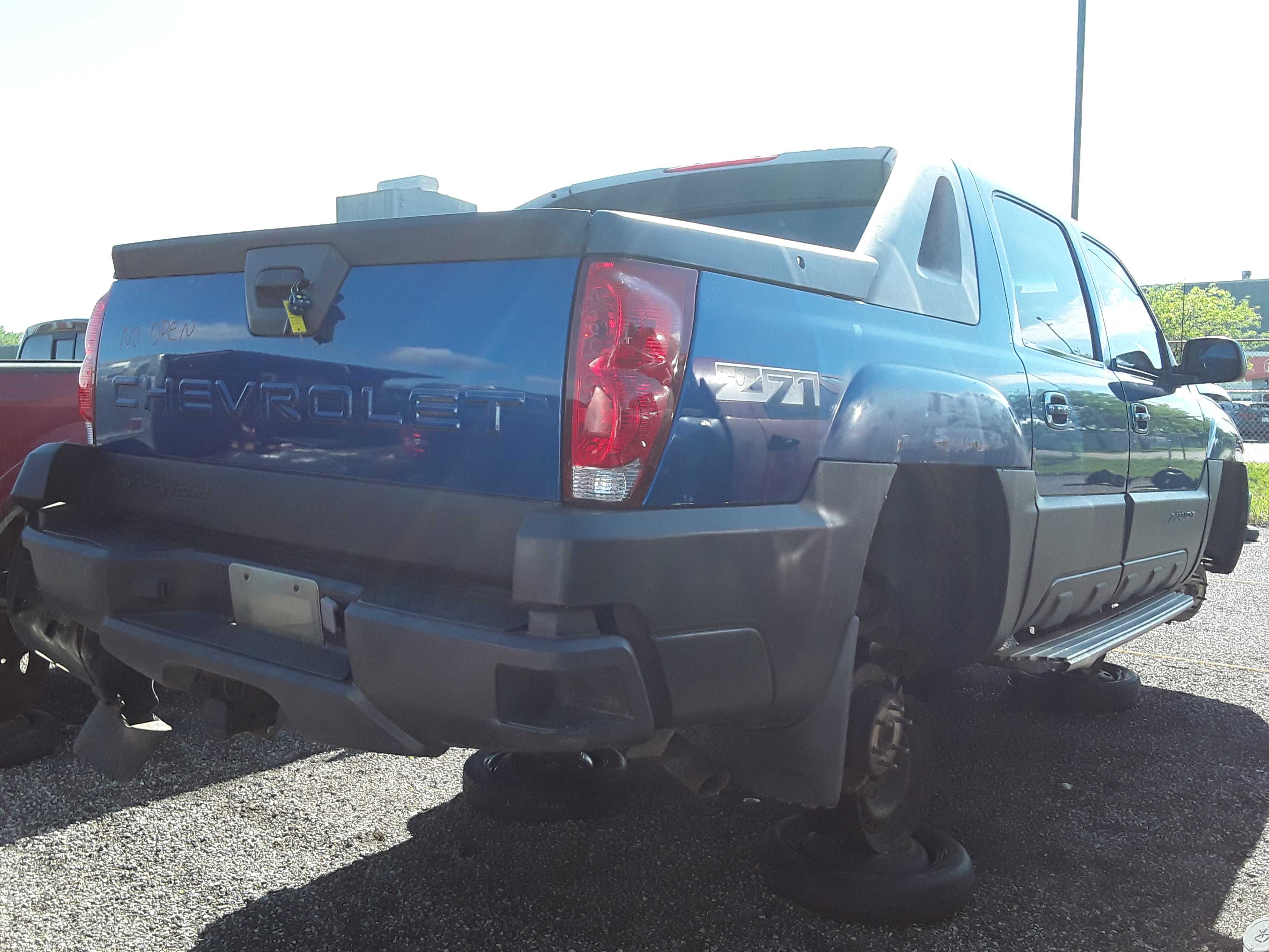 CHEVROLET AVALANCHE 2003