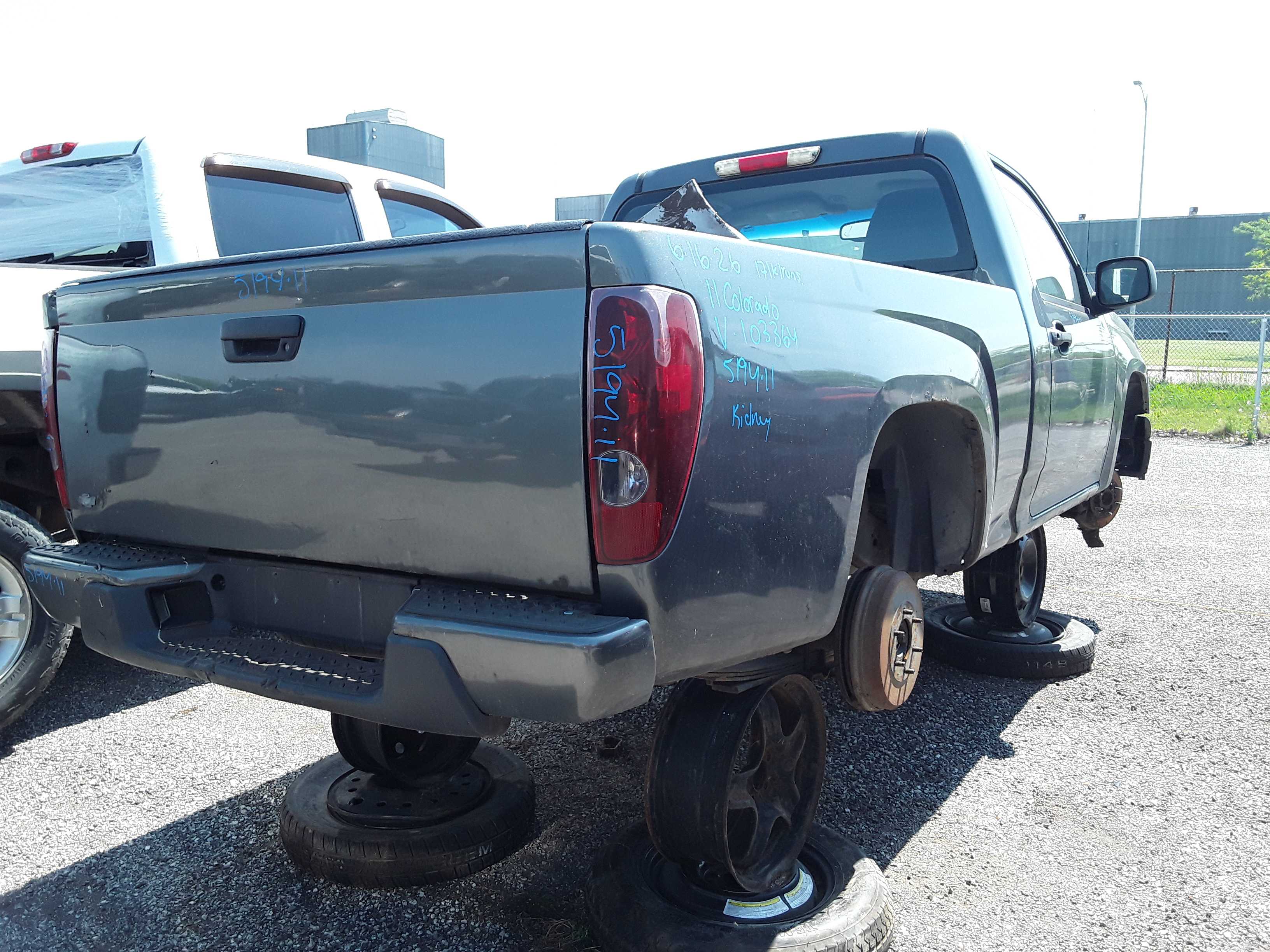 CHEVROLET COLORADO 2011