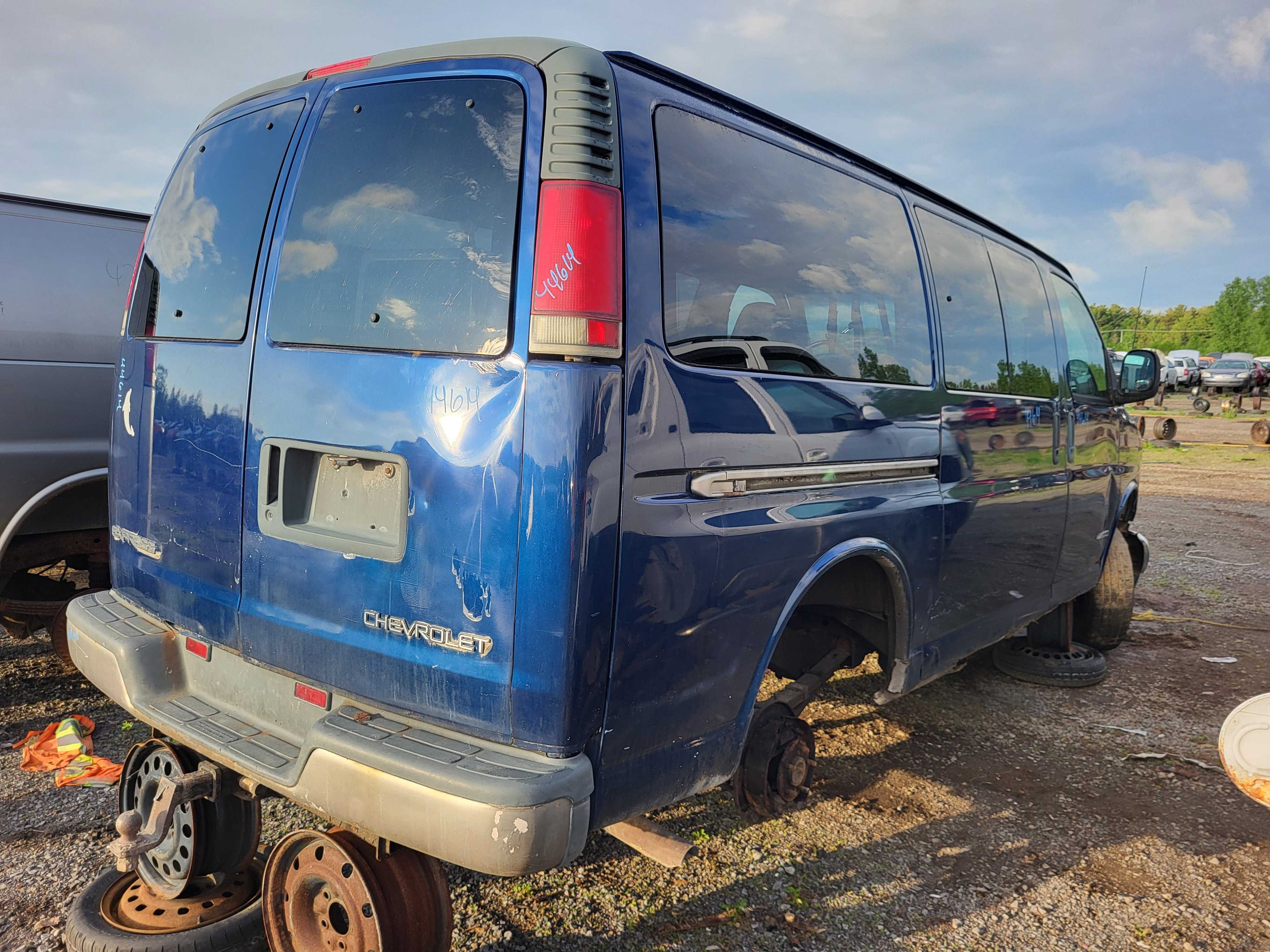 CHEVROLET EXPRESS VAN 2002
