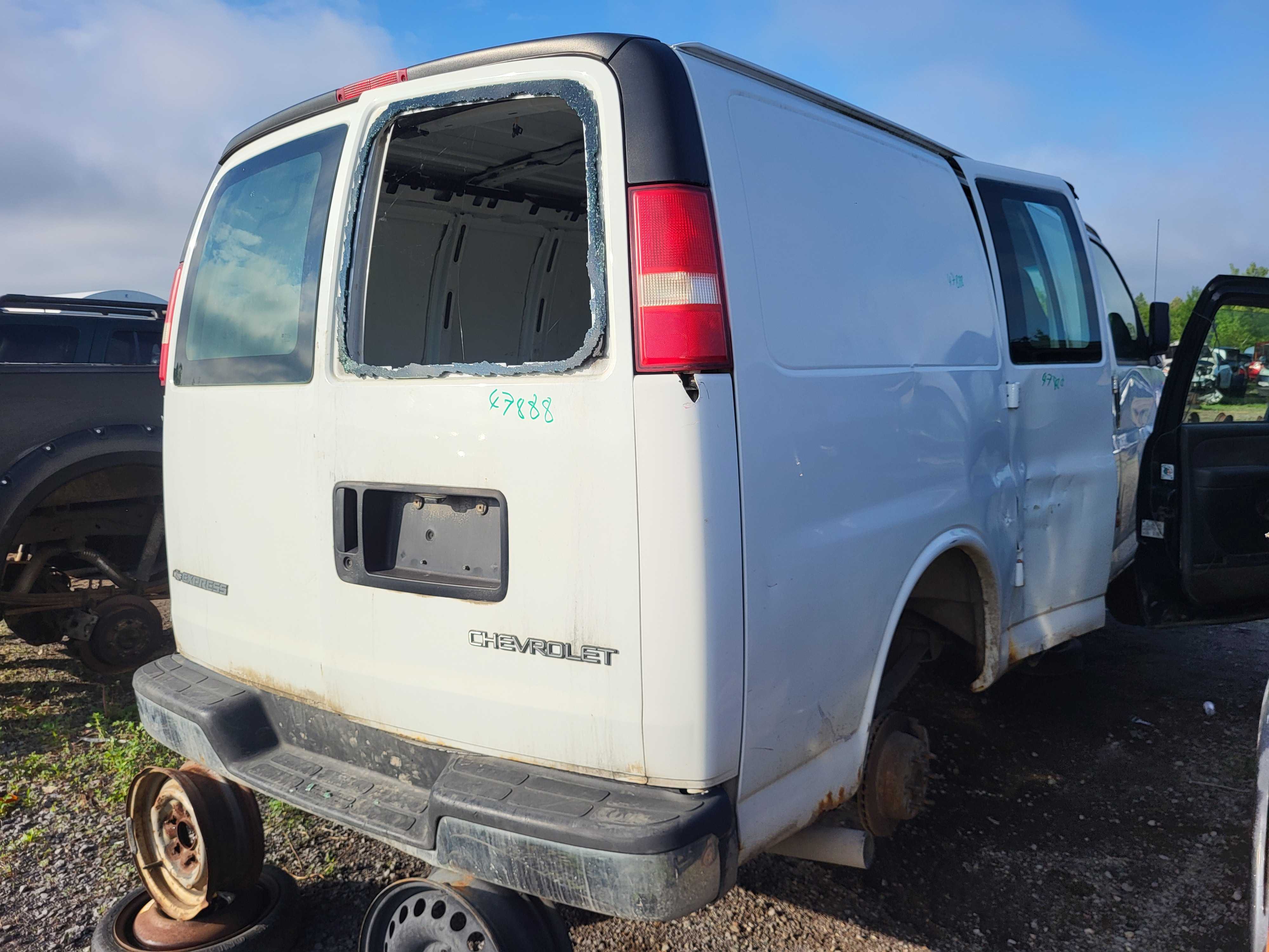 CHEVROLET EXPRESS VAN 2006