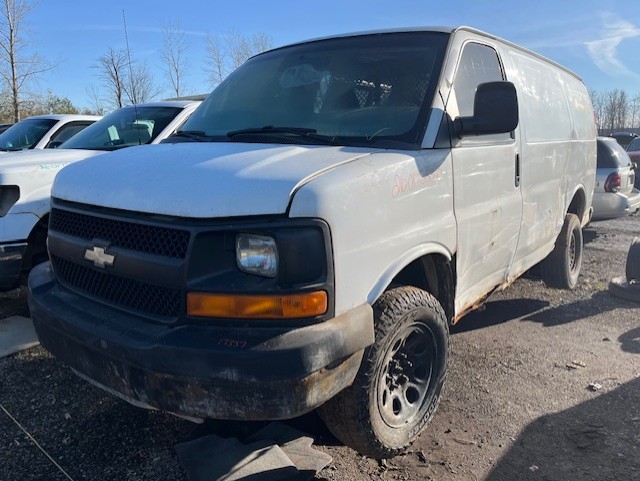 CHEVROLET EXPRESS VAN 2010