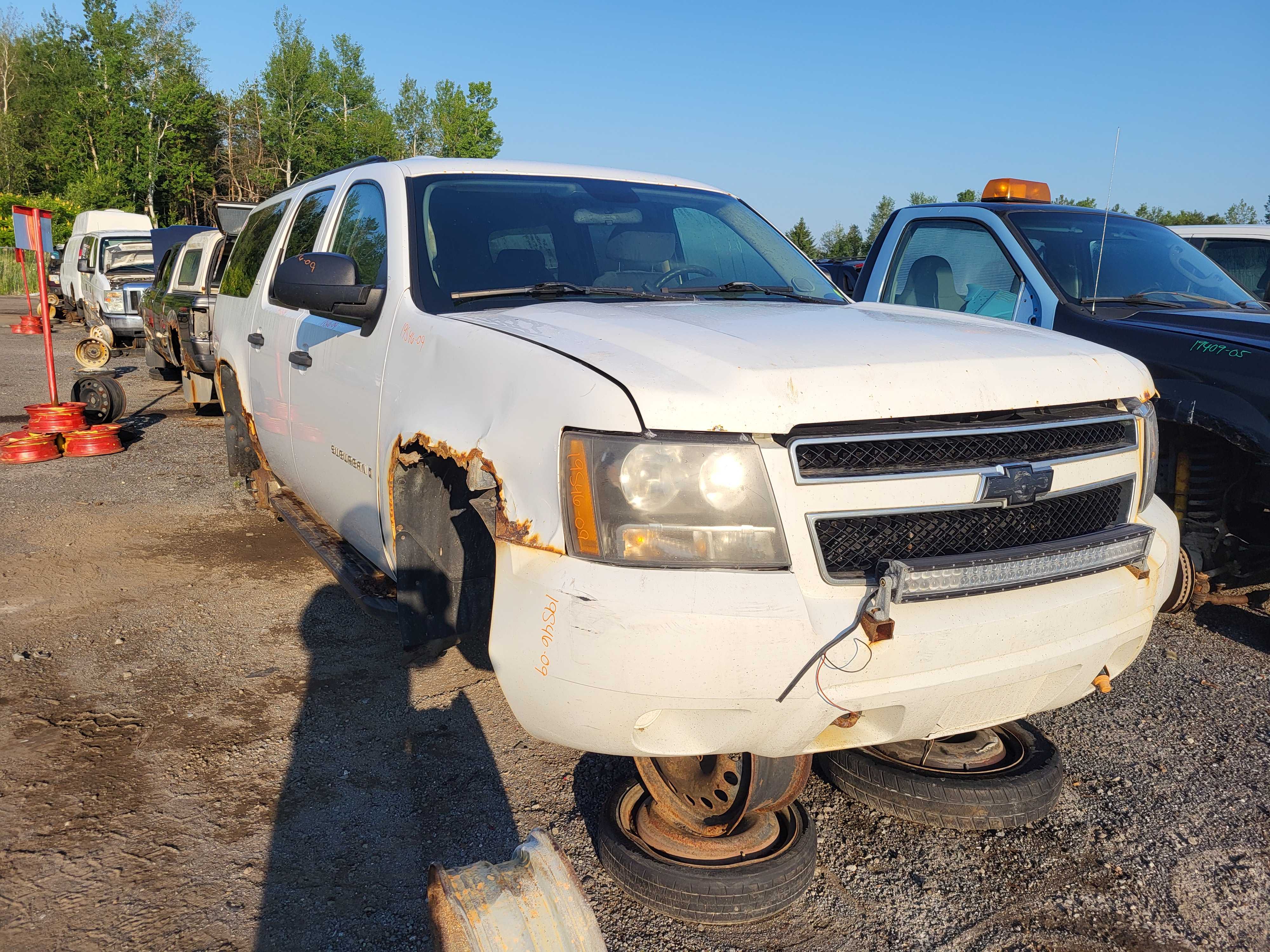 CHEVROLET SUBURBAN 2009