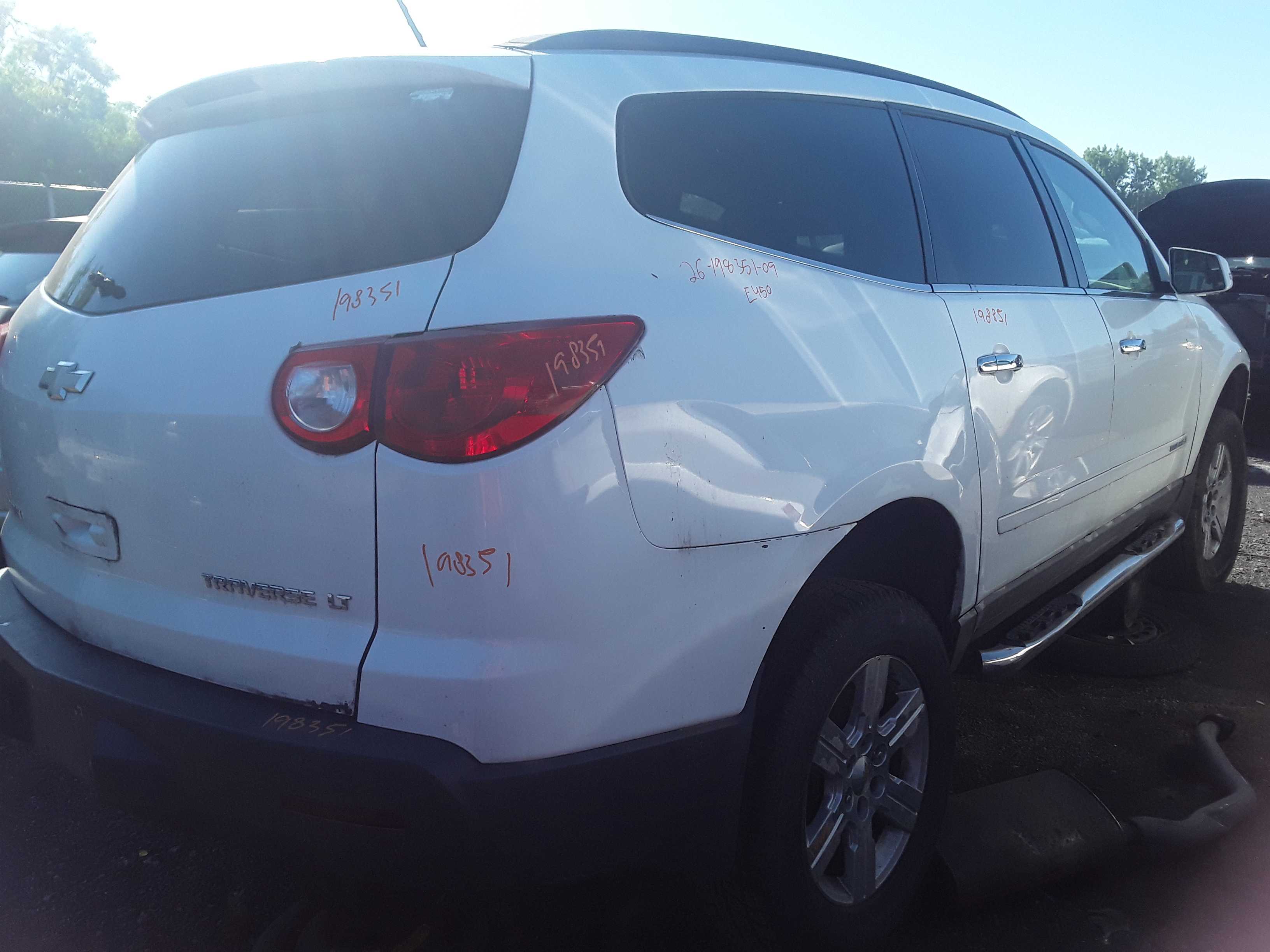 CHEVROLET TRAVERSE 2009