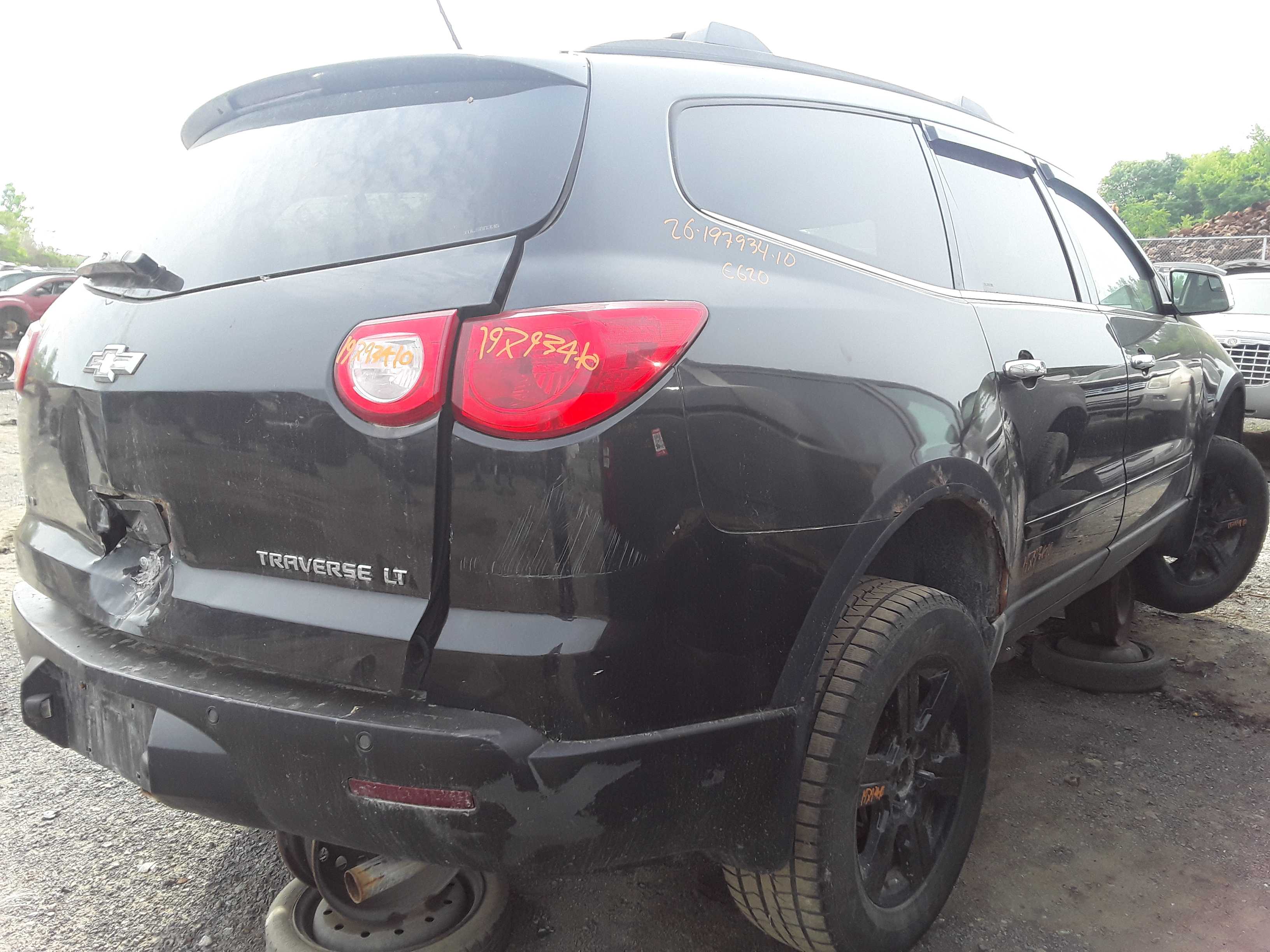 CHEVROLET TRAVERSE 2010
