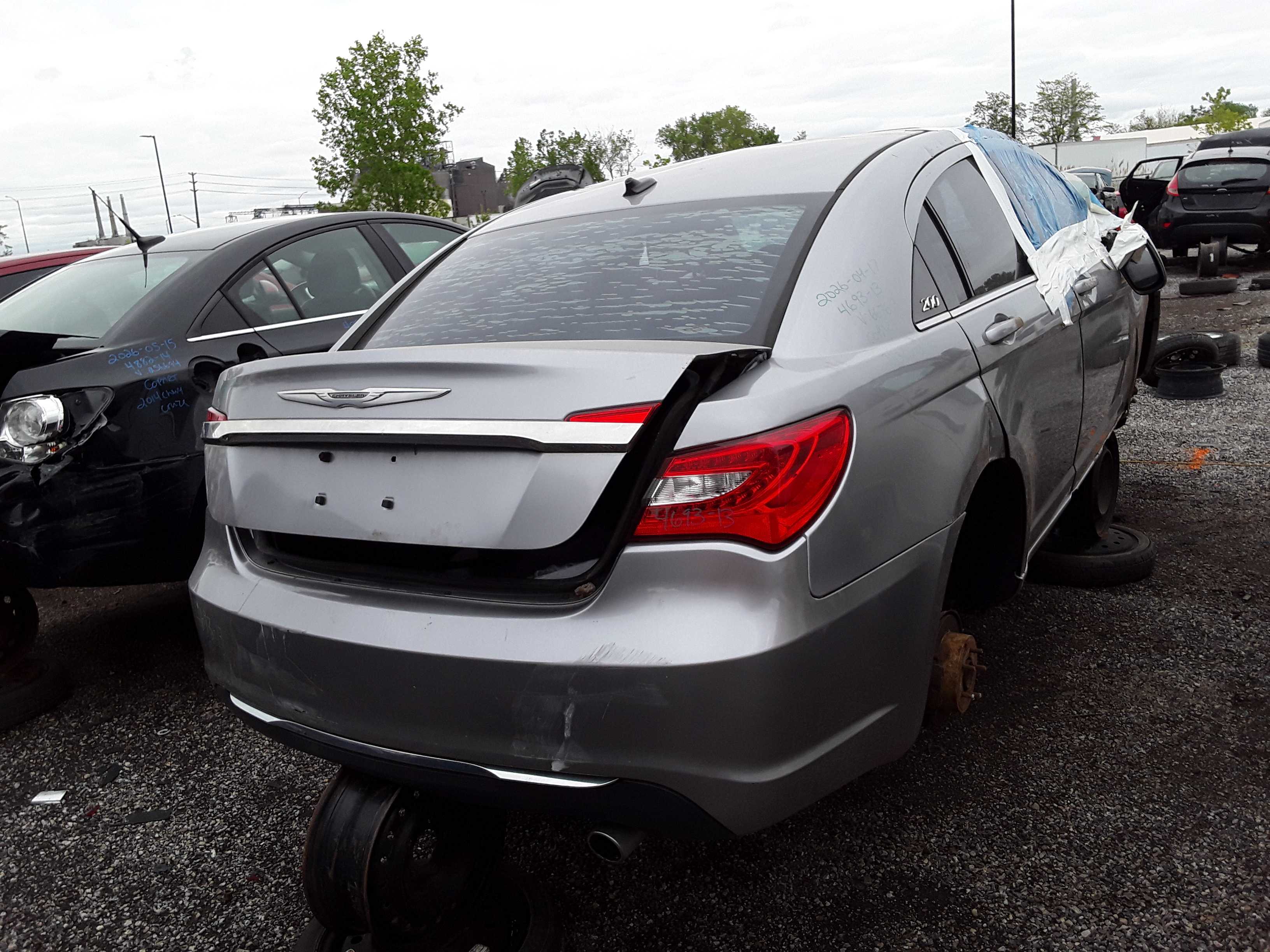 CHRYSLER 200 2013