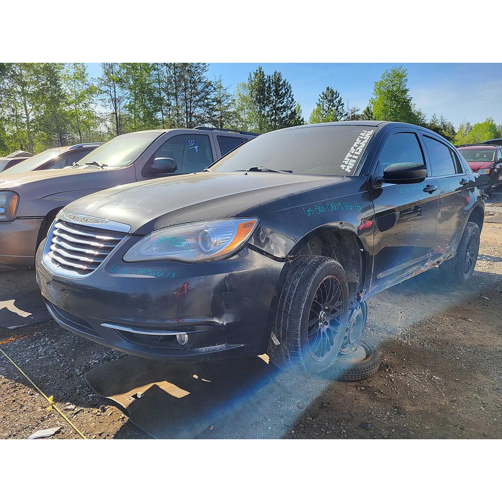 CHRYSLER 200 2013