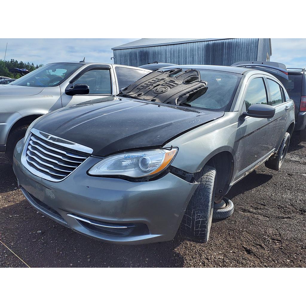 CHRYSLER 200 2013