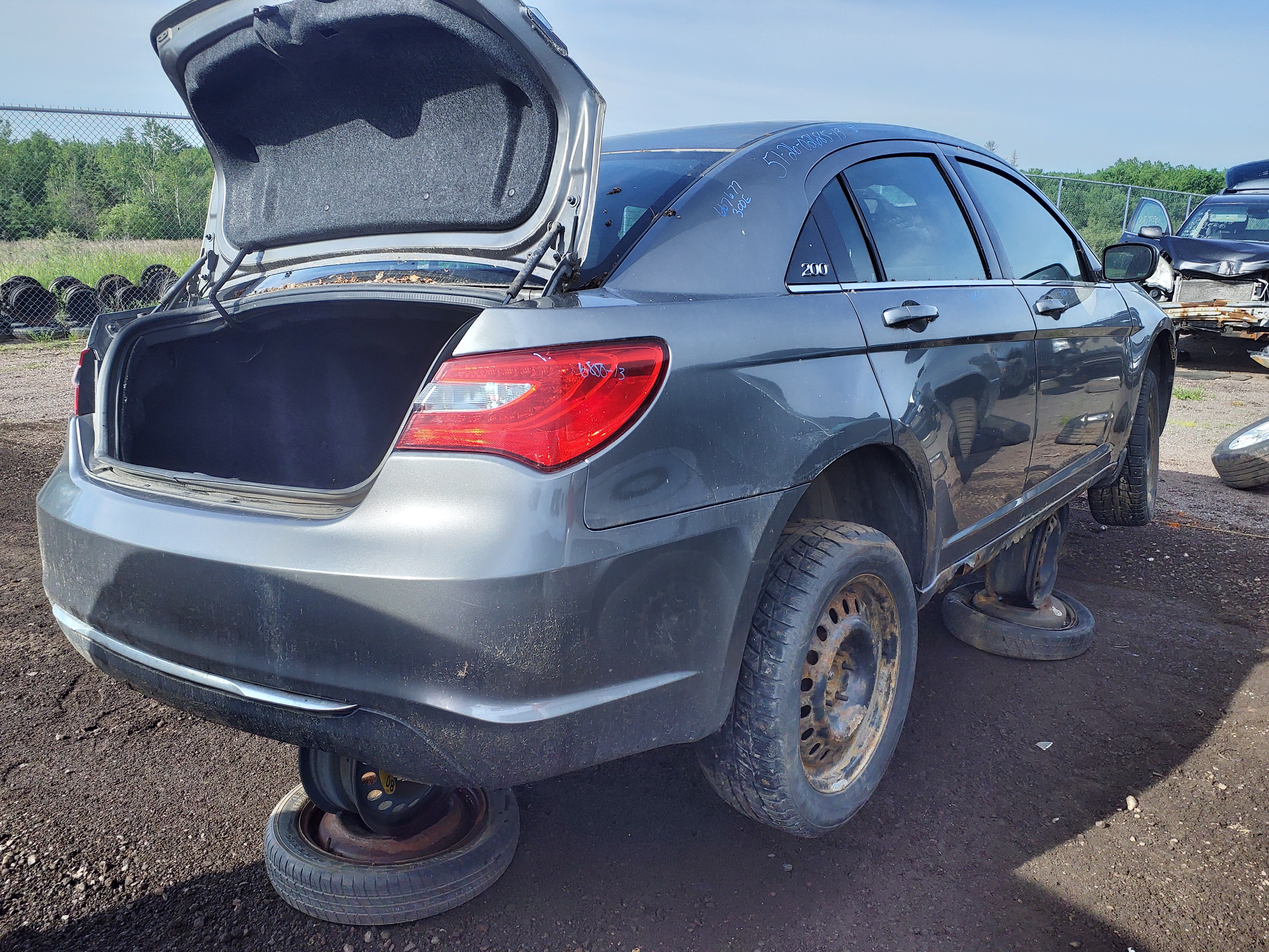 CHRYSLER 200 2013