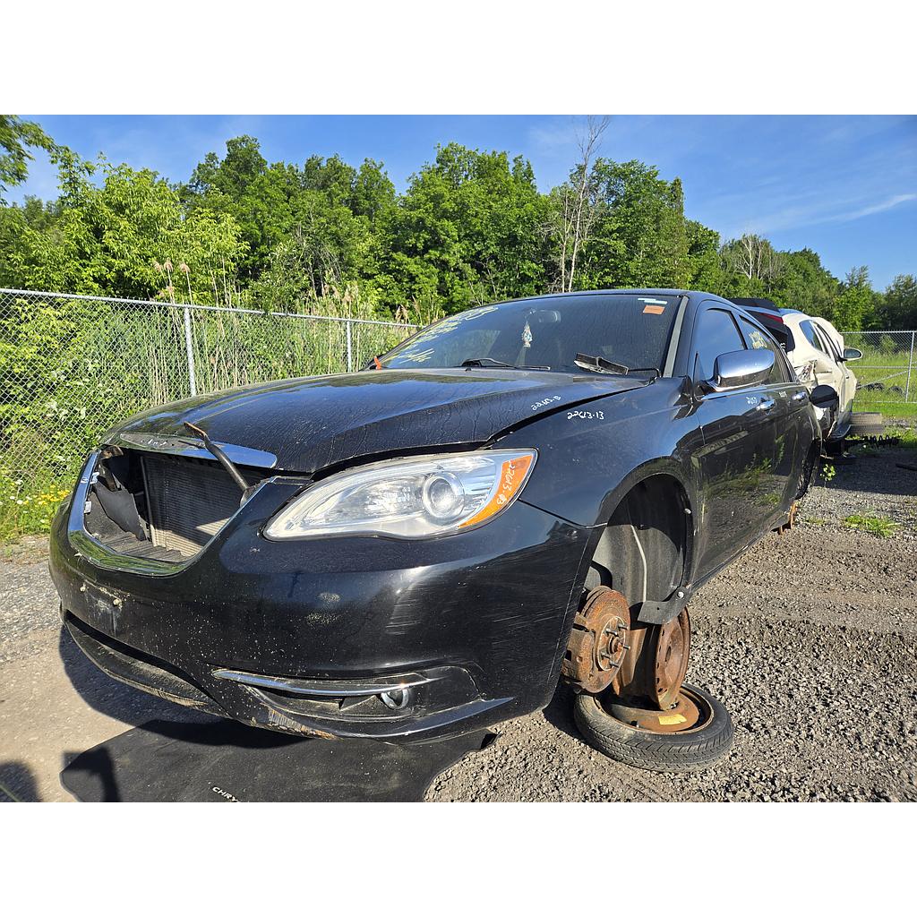 CHRYSLER 200 2013