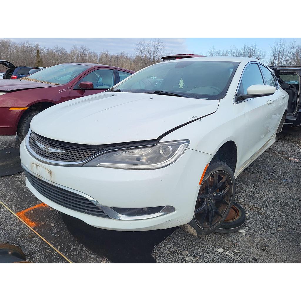 CHRYSLER 200 2015