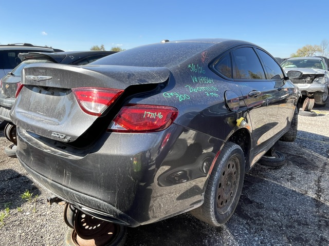CHRYSLER 200 2016