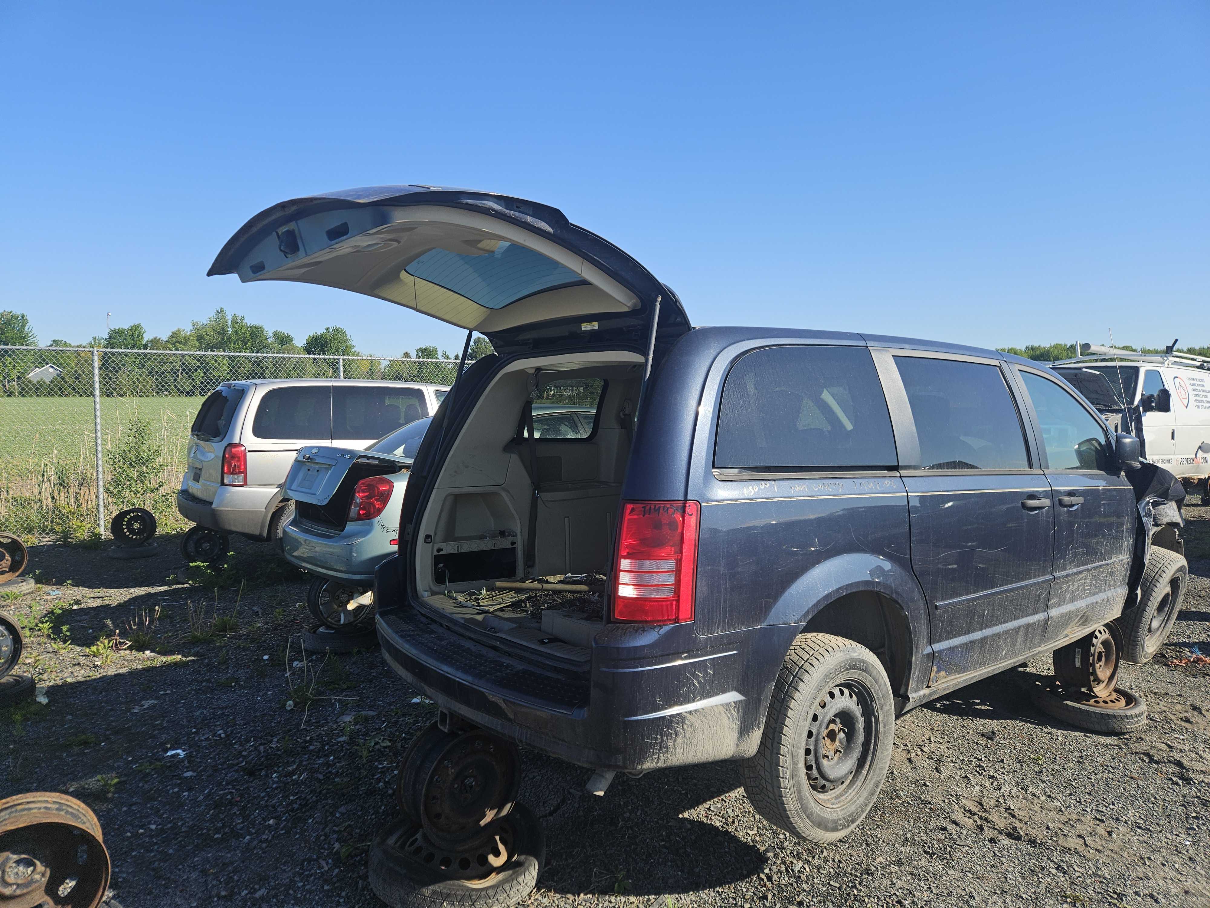 CHRYSLER TOWN &amp; COUNTRY 2008