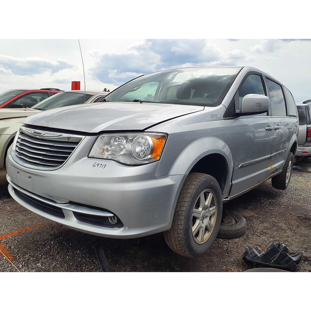 CHRYSLER TOWN &amp; COUNTRY 2011