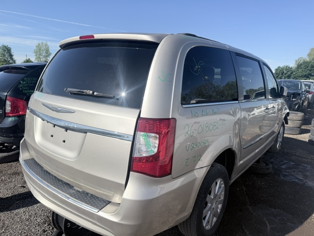 CHRYSLER TOWN &amp; COUNTRY 2014